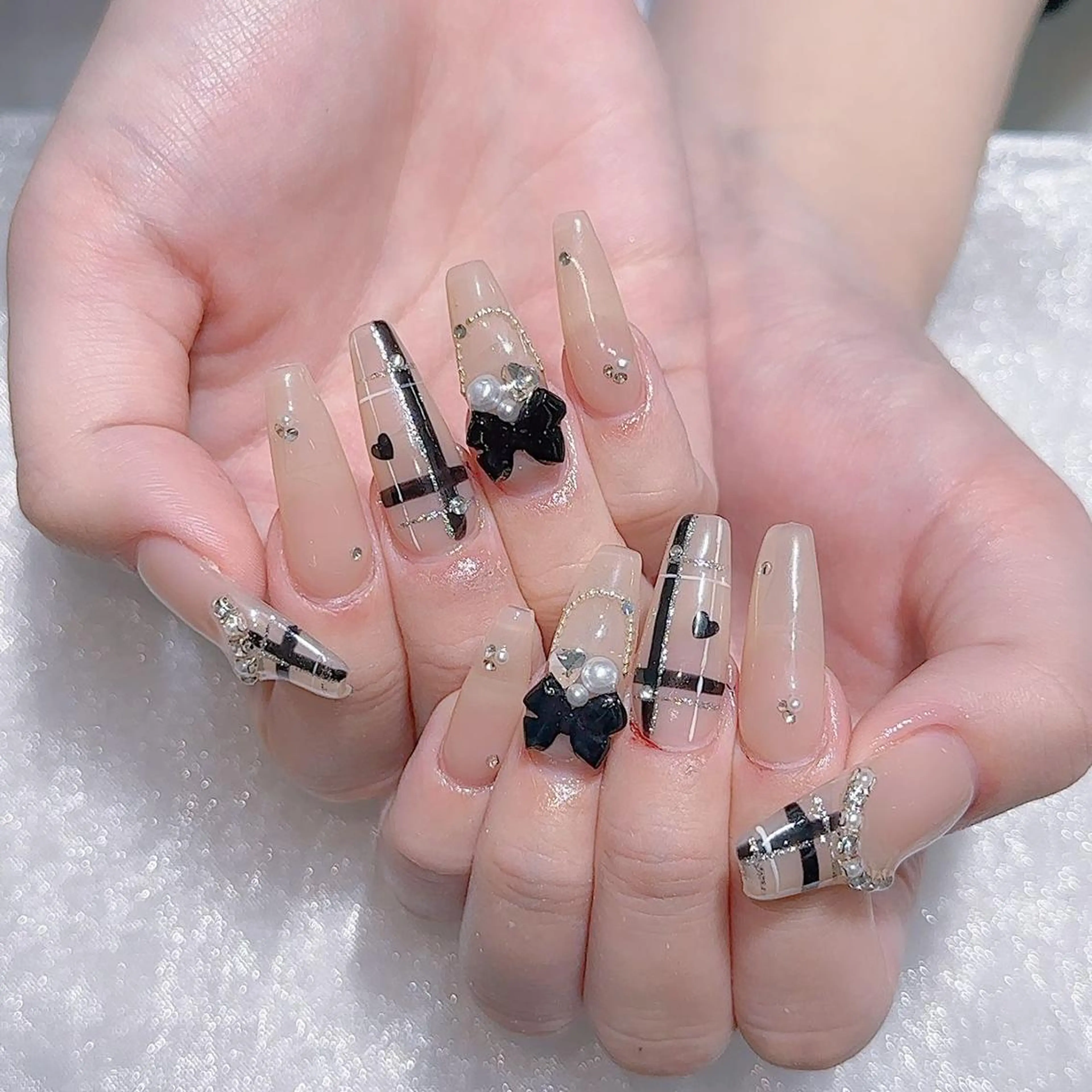 ネイル ハンドネイル Queens みなみのネイルデザイン