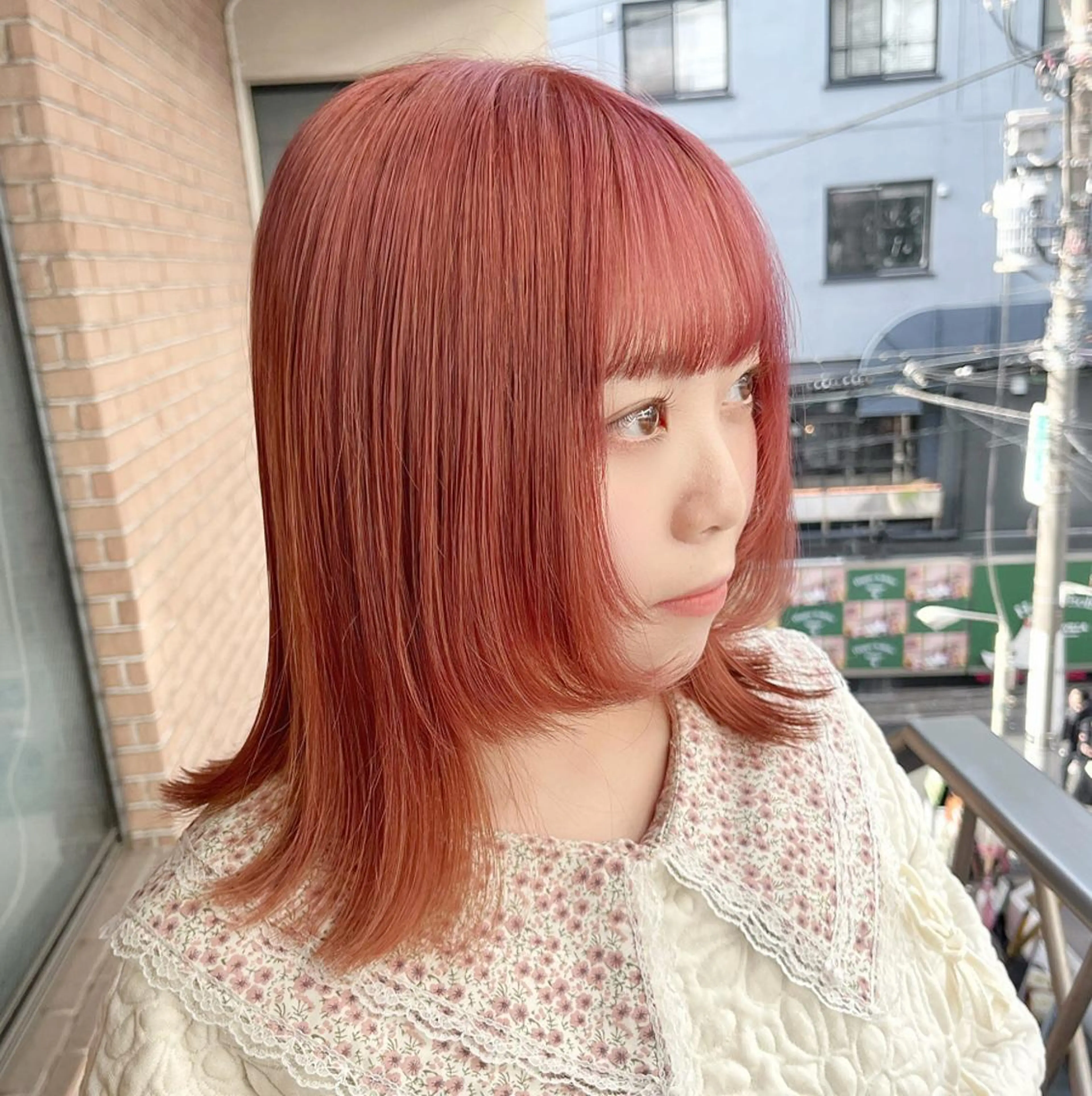 ミディアム カラー ヘアアレンジ ブリーチ ヘアカラー ピンクカラー🩷 ヘアセットＮＯ.1のヘアスタイル