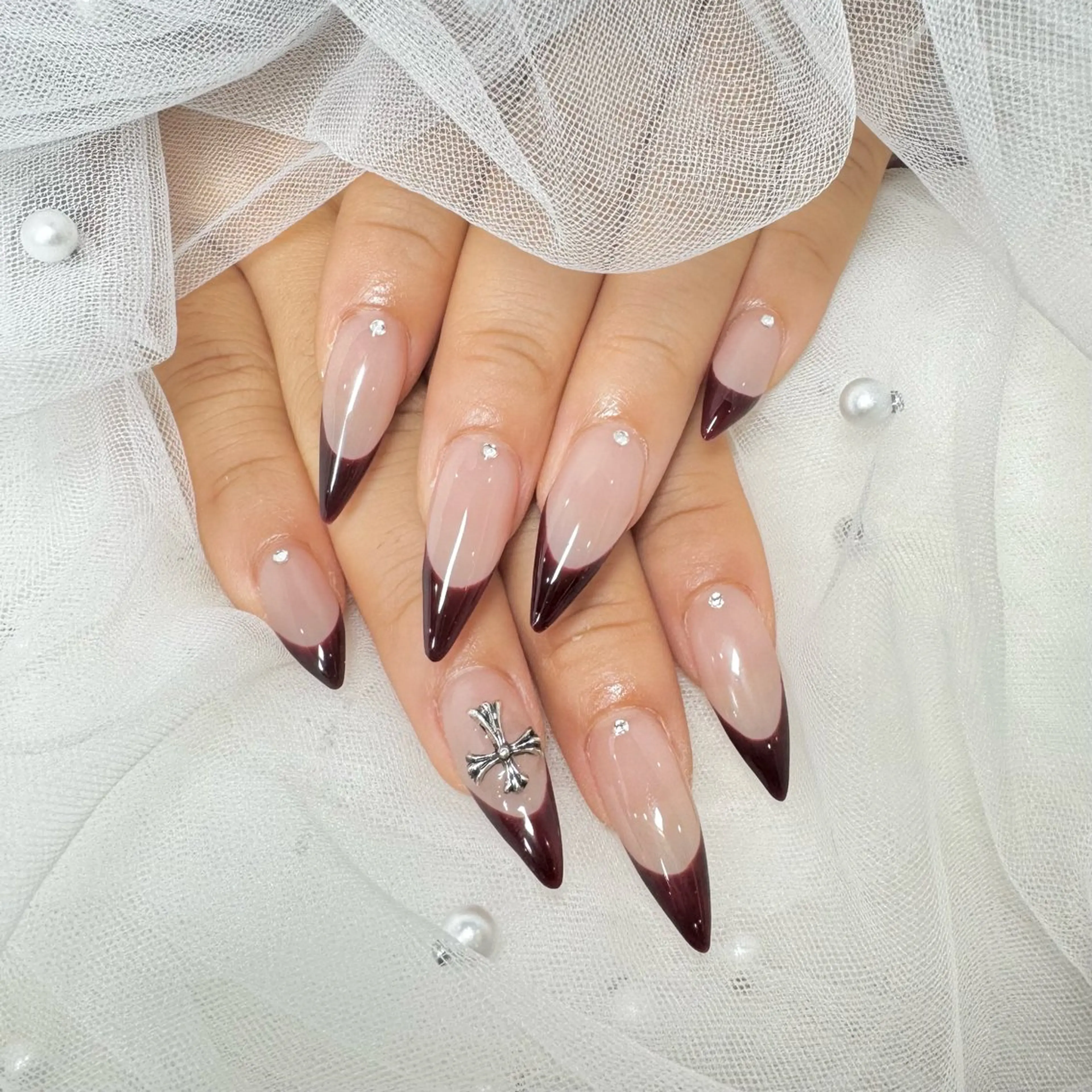 ネイル アートネイル フットネイル フレンチネイル ジェルネイル ロングネイル ハンドネイル AYAKA🩵難波♡ 韓国ネイルで可愛く♡のネイルデザイン