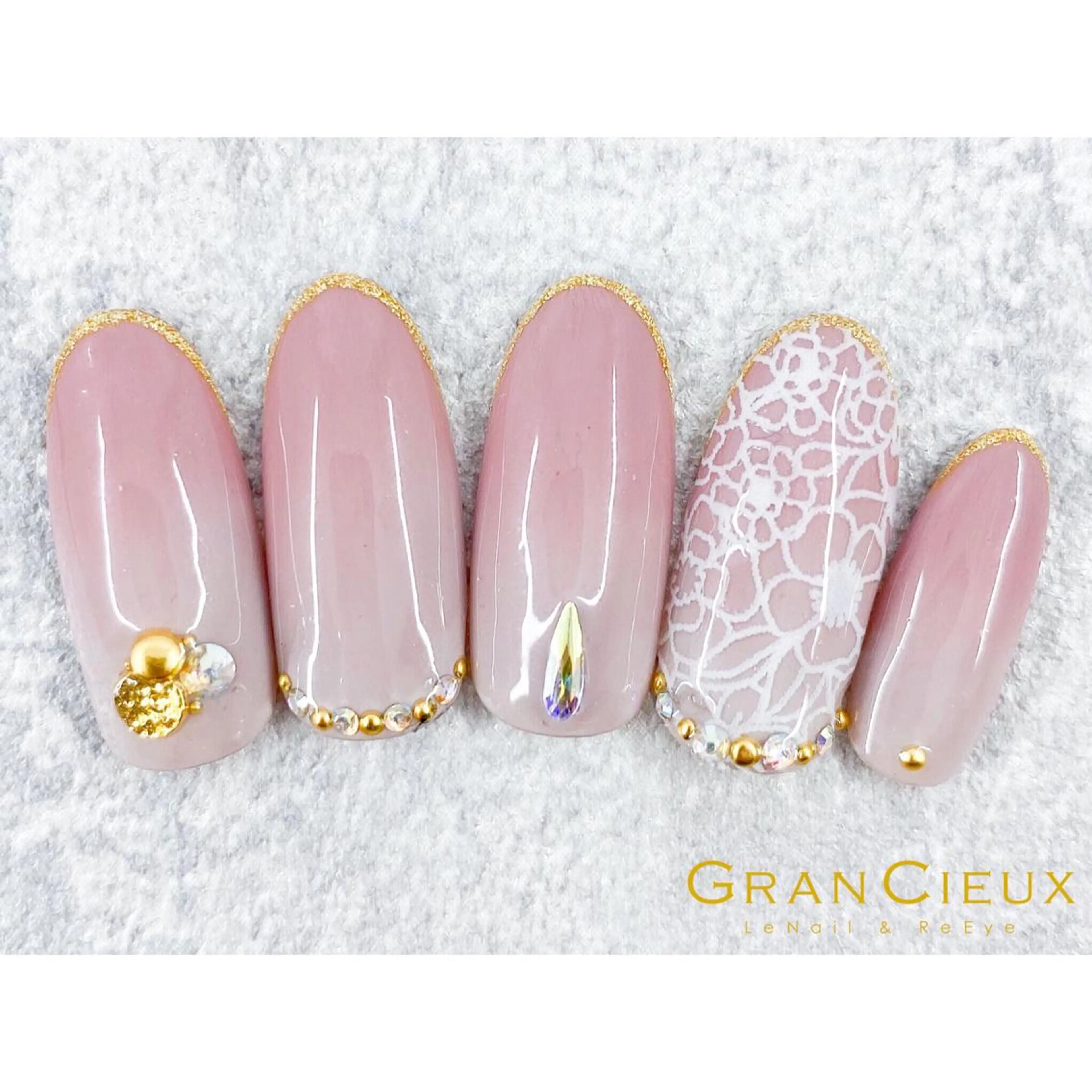 ネイル nuk.所属・坂本 萌のネイルデザイン