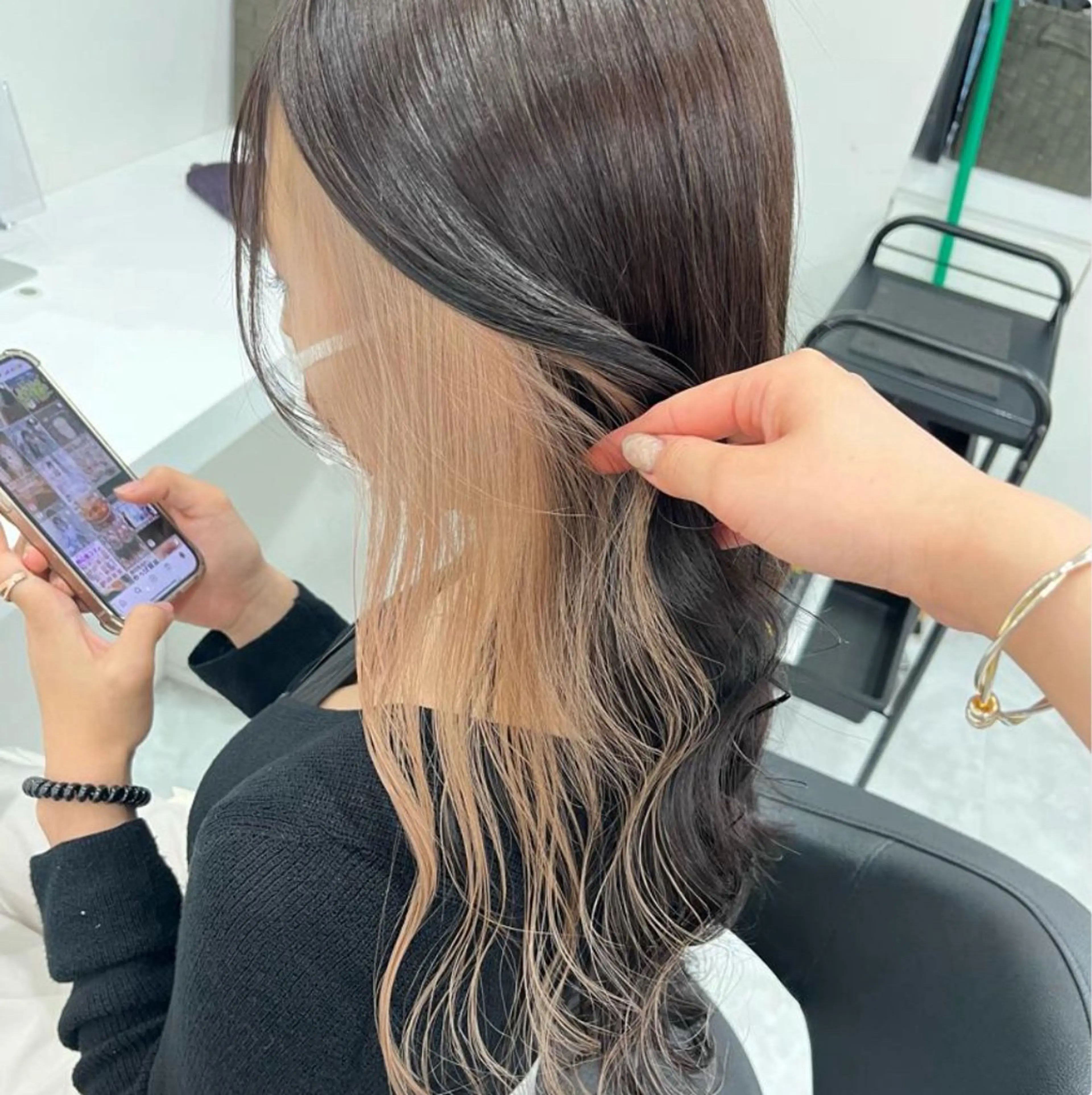 ロング カラー 🫧うる艶トレンド 🫧透明感カラーのヘアスタイル