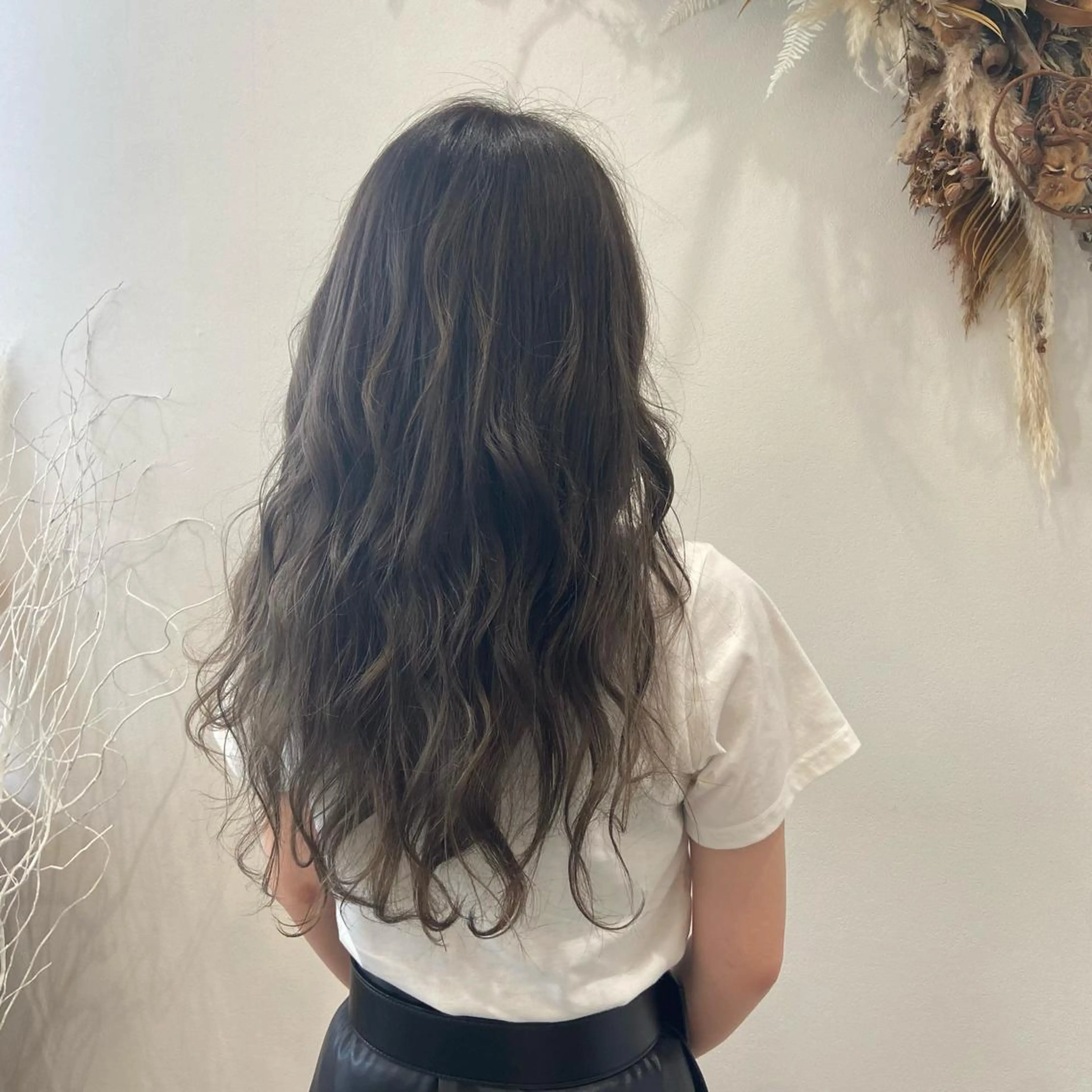 ロング カラー 松本 玲菜のヘアスタイル