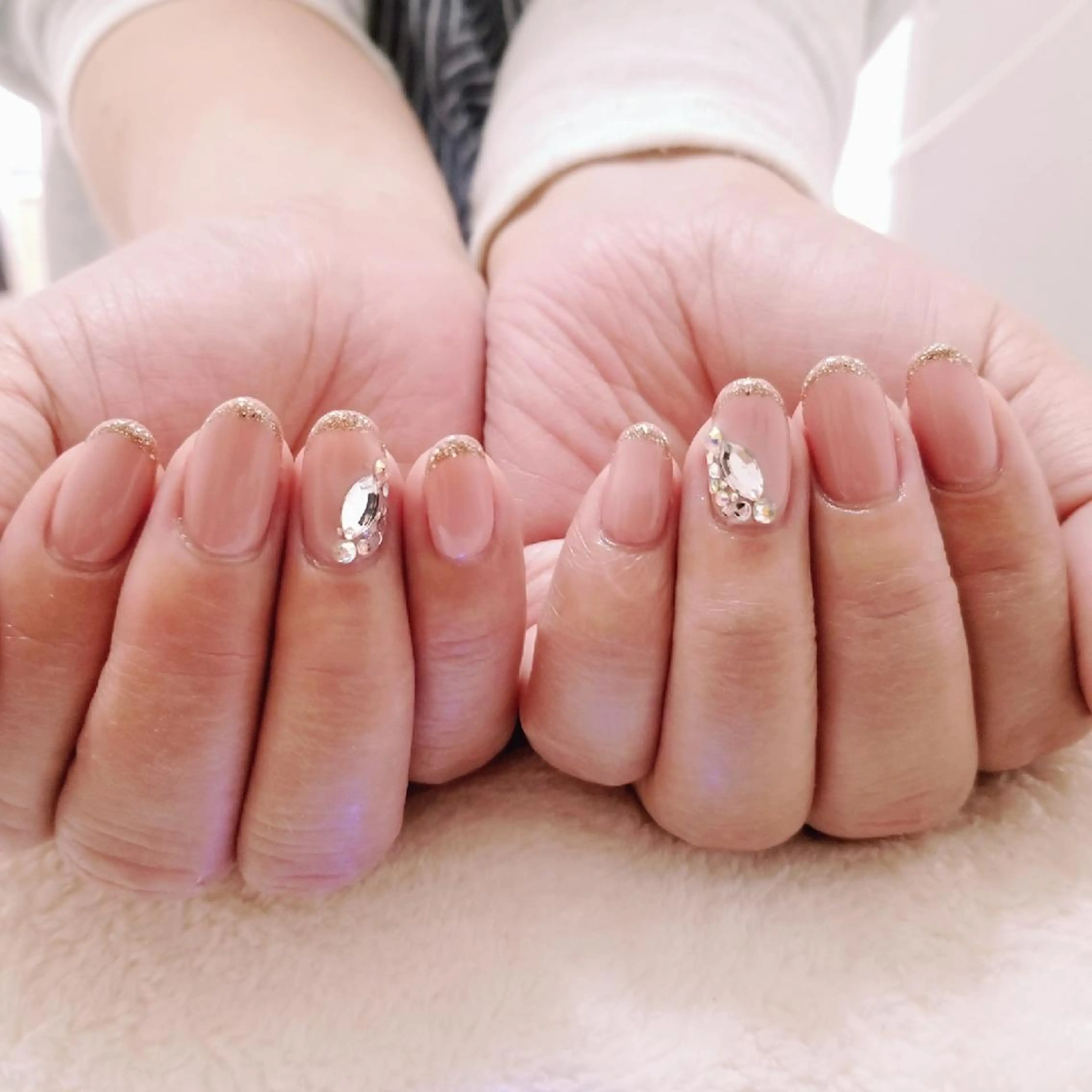 ネイル フレンチネイル ラメ(グリッター) シンプルネイル ハンドネイル フットネイル trees_ nailのネイルデザイン