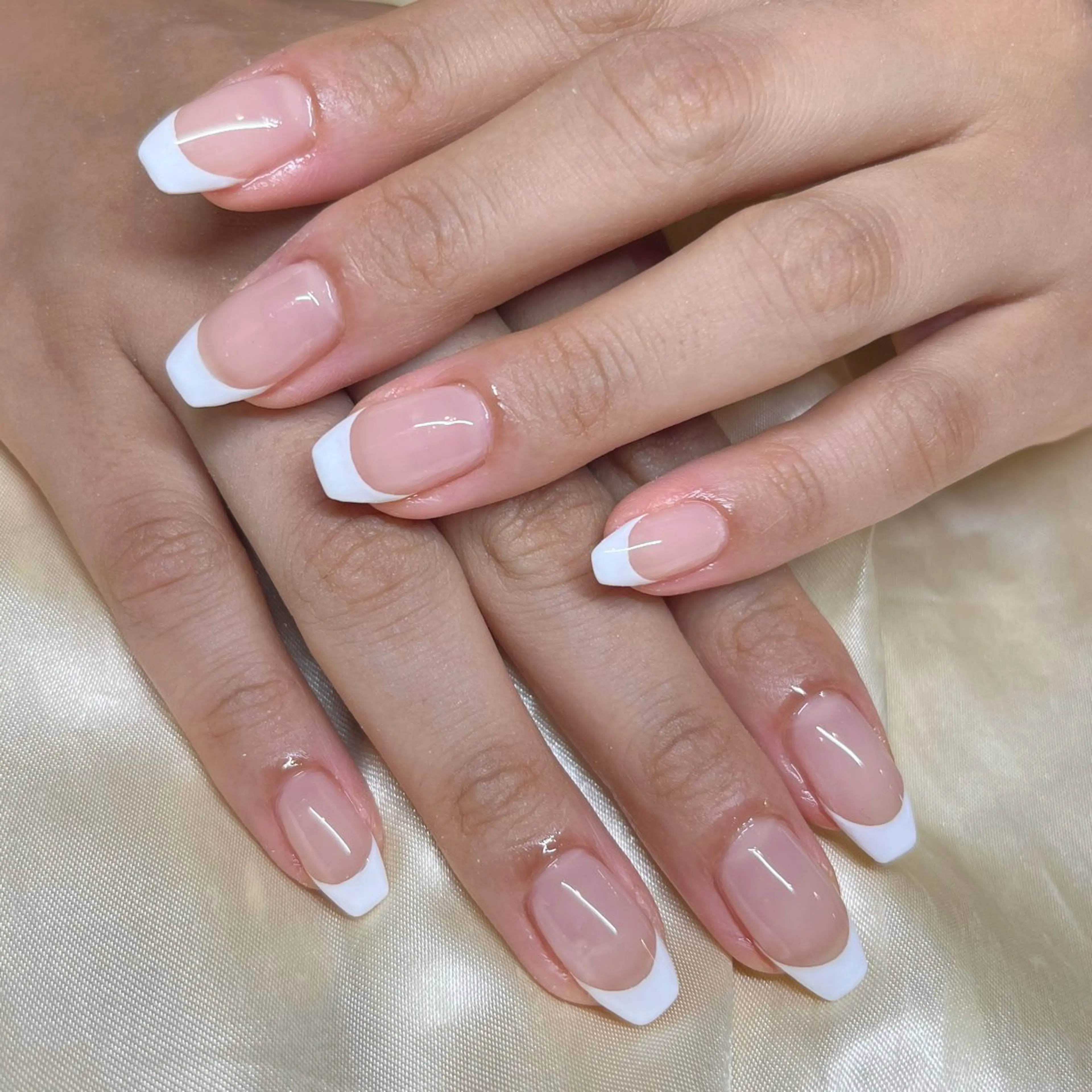 ネイル フレンチネイル シンプルネイル pétit所属・sarina..ෆ jr.ネイリストのネイルデザイン