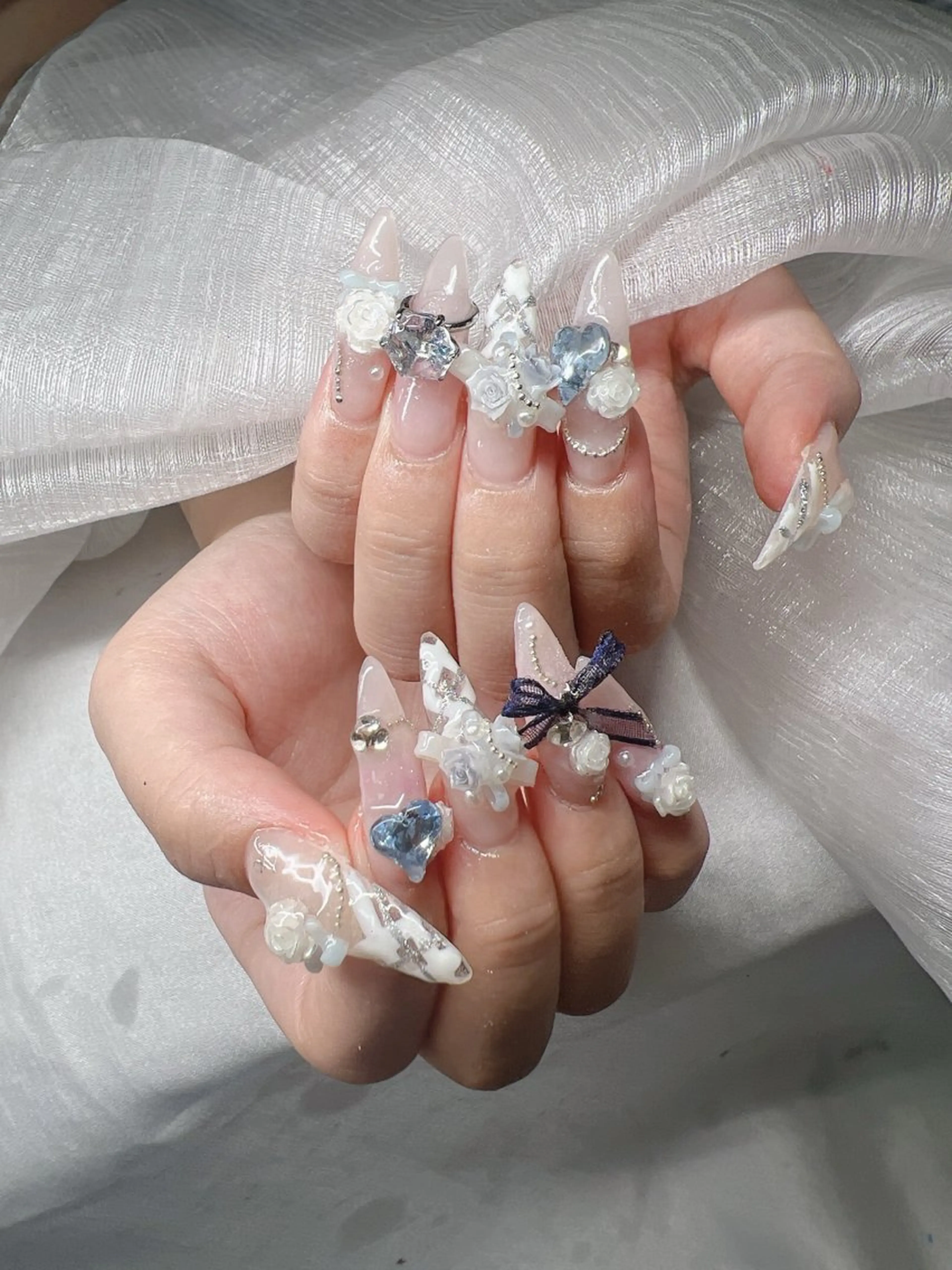 ネイル ハンドネイル Lee Nailsのネイルデザイン