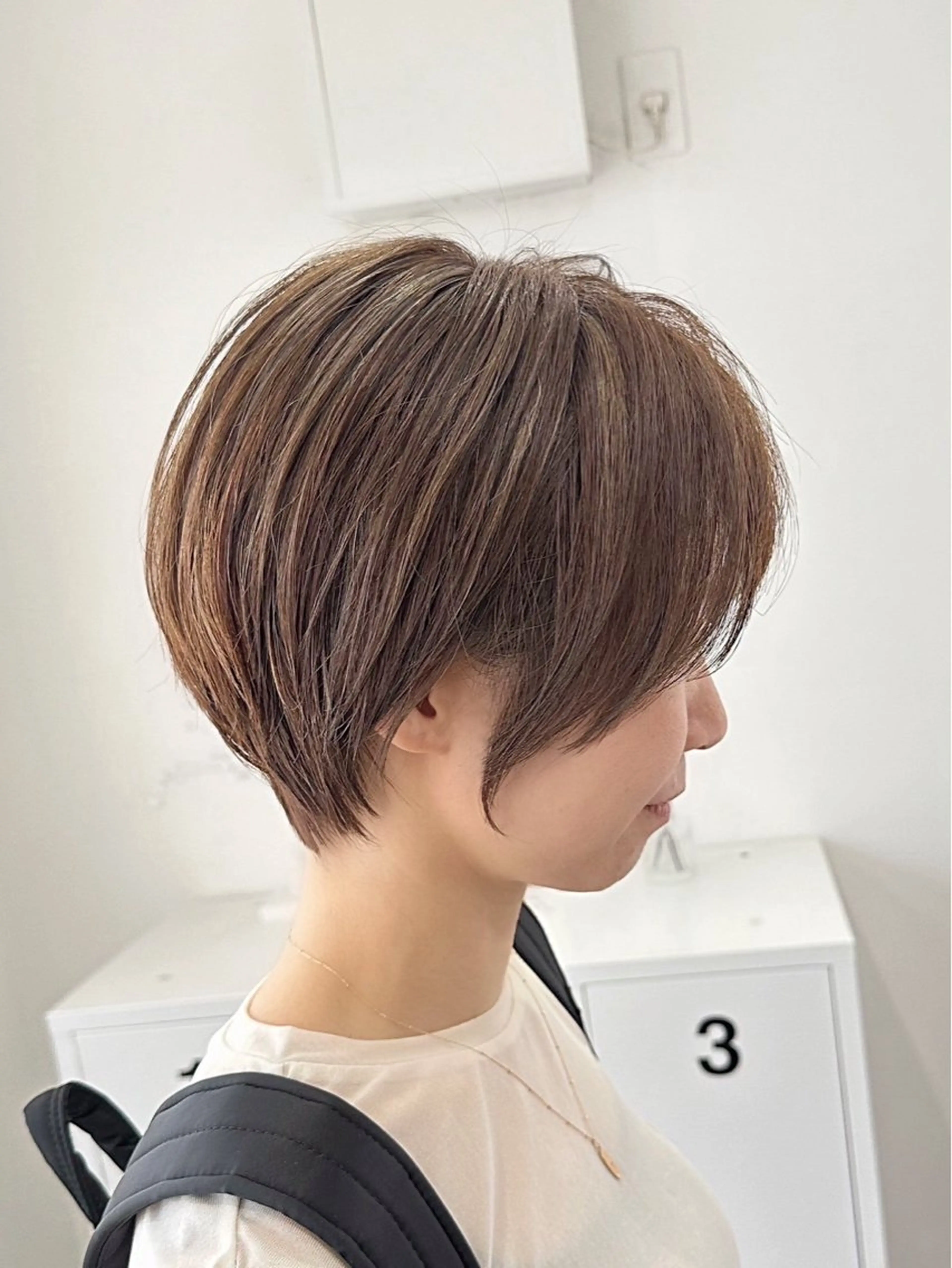 ショート カラー ベージュカラー ブリーチ グレージュ ハイトーンカラー ラベンダーカラー suiw ♡AYA♡のヘアスタイル