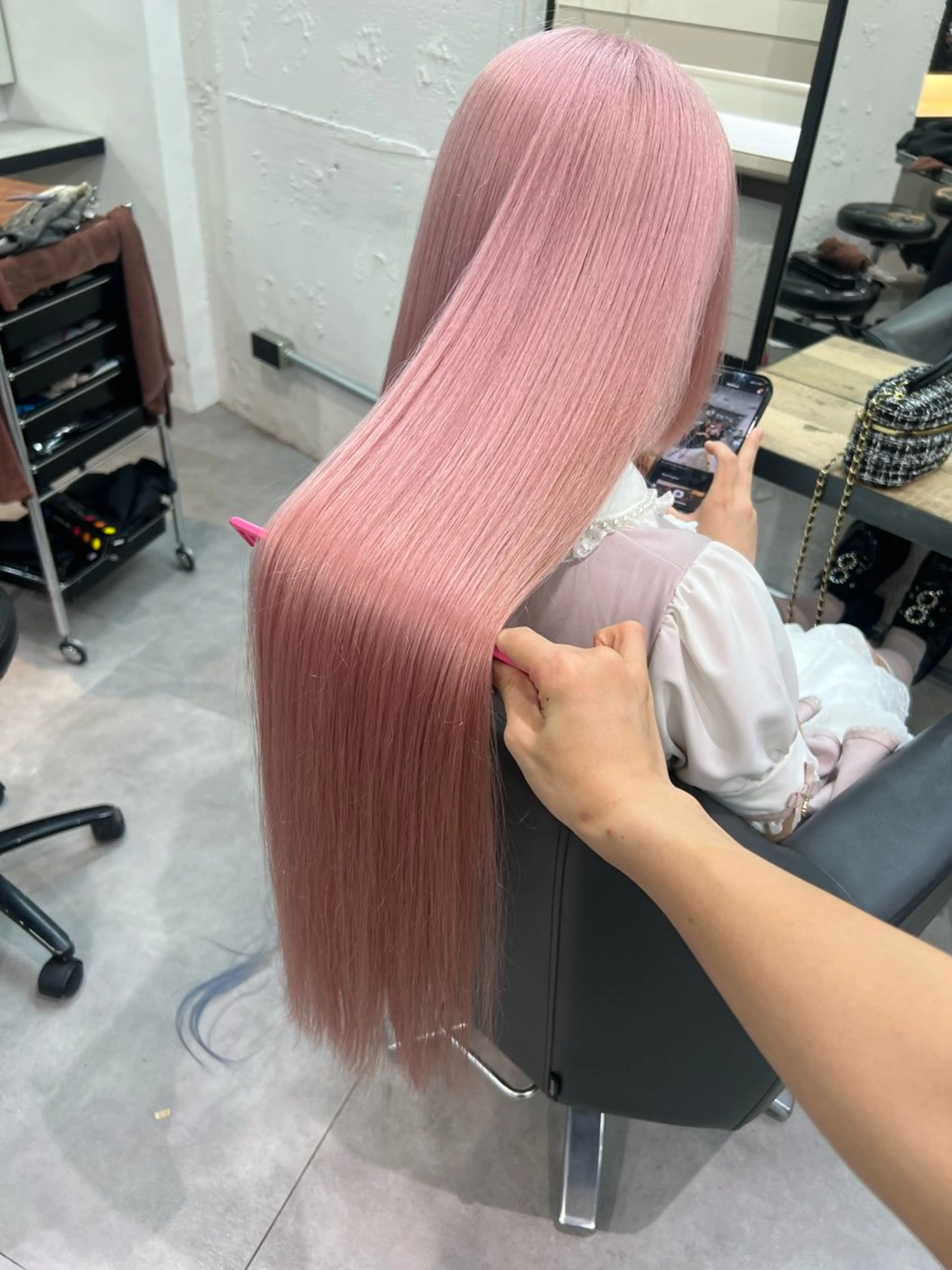 ロング ロング ヘアカラー トリートメント ヘアセット ハイトーン/ケア ブリーチ/sEnAのマツエク・マツパデザイン