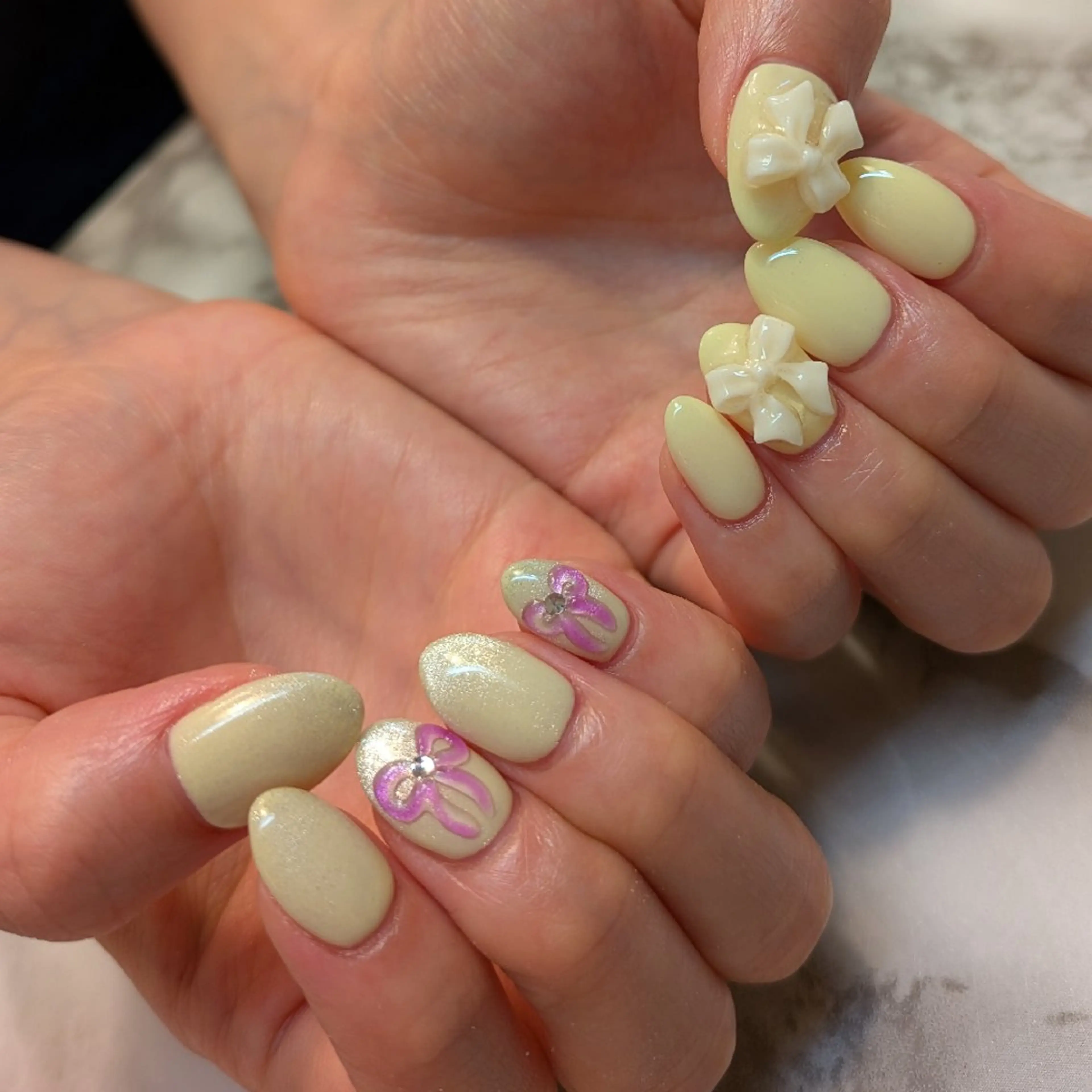 ネイル リボン ジェヌインネイル 河内のネイルデザイン