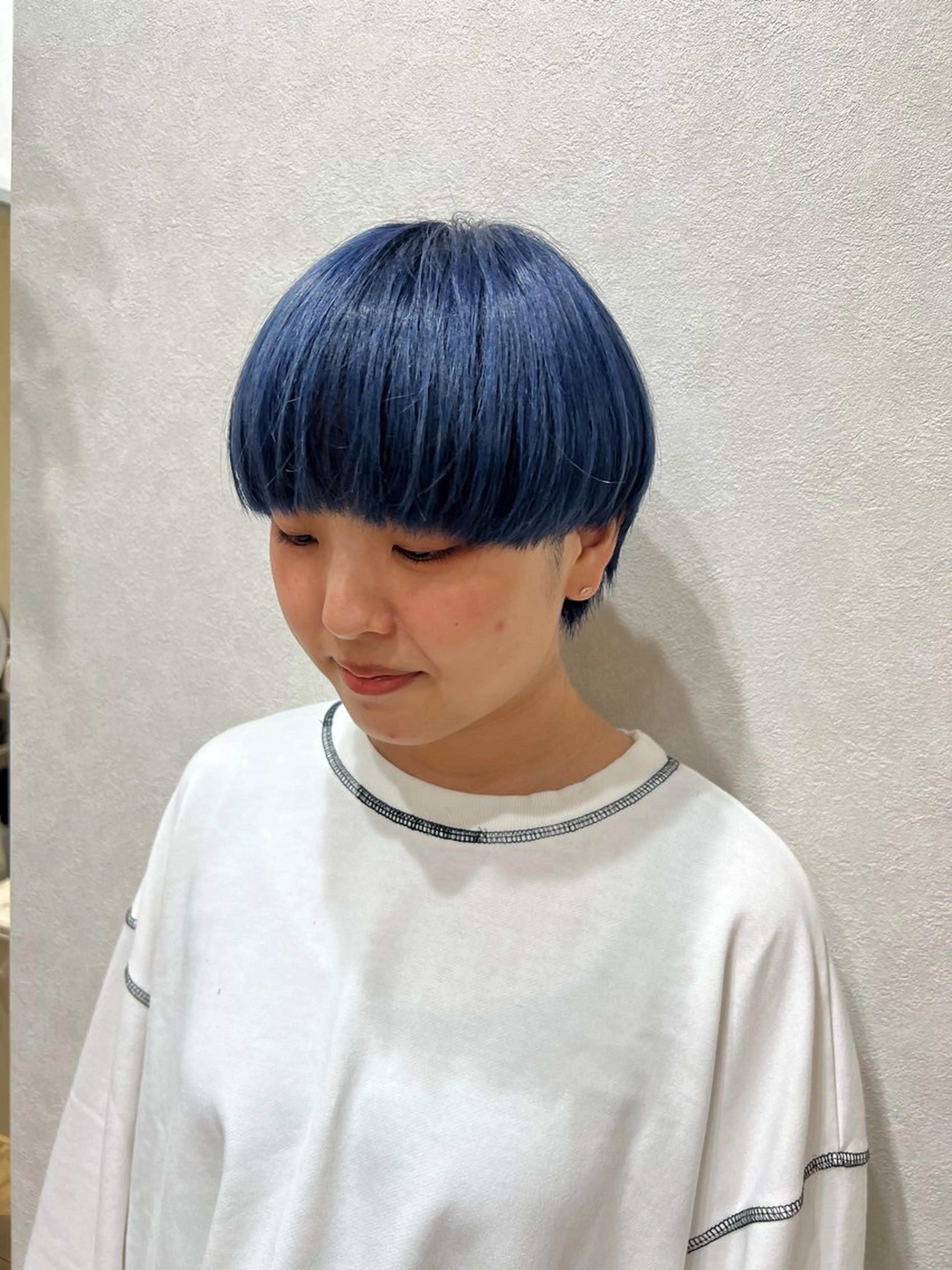 ショート カラー ブルーカラー 🍇おぐら めぐみ🍇のヘアスタイル
