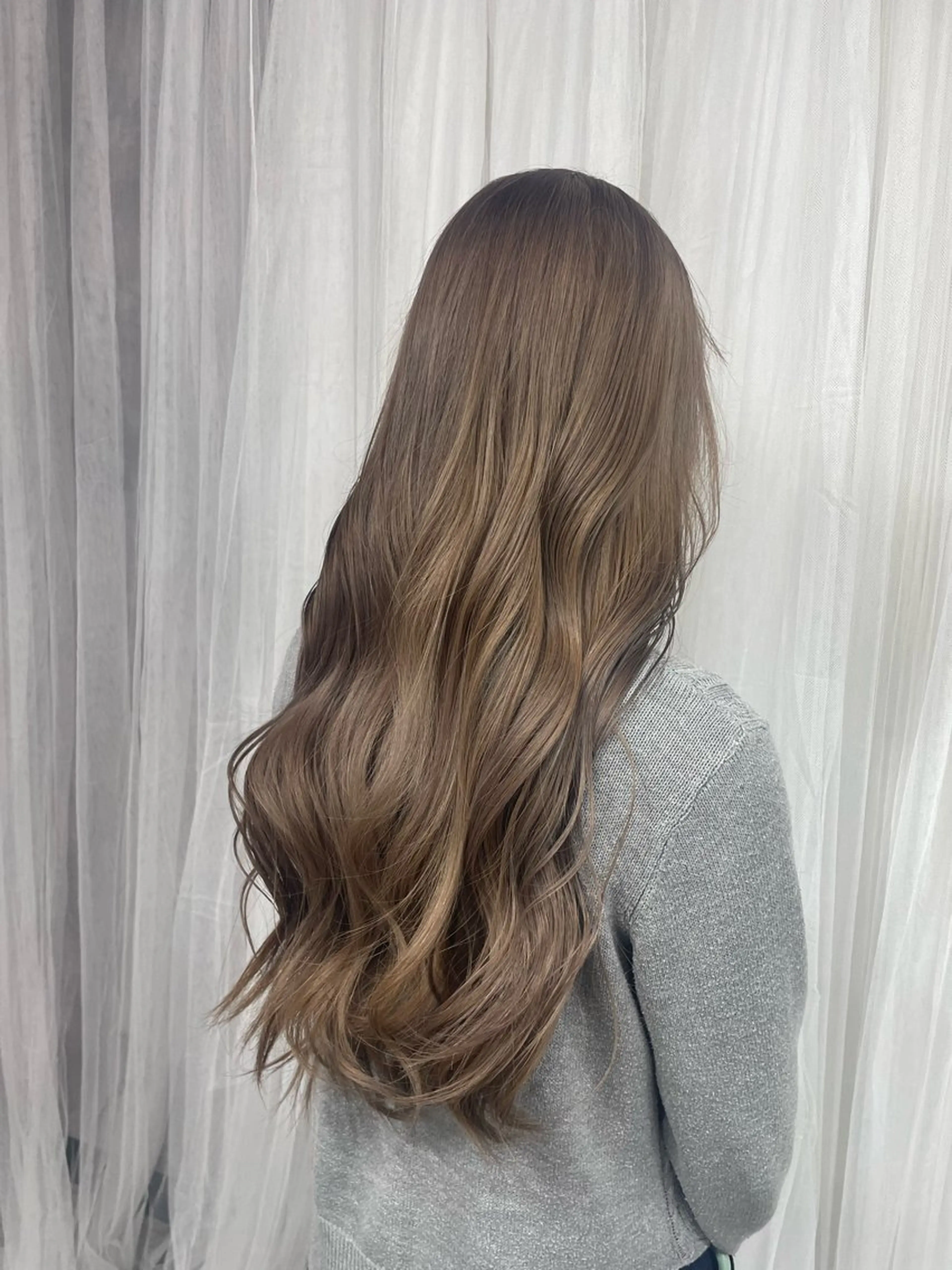 ロング ヘアカラー トリートメント 手塚 由佳のヘアスタイル