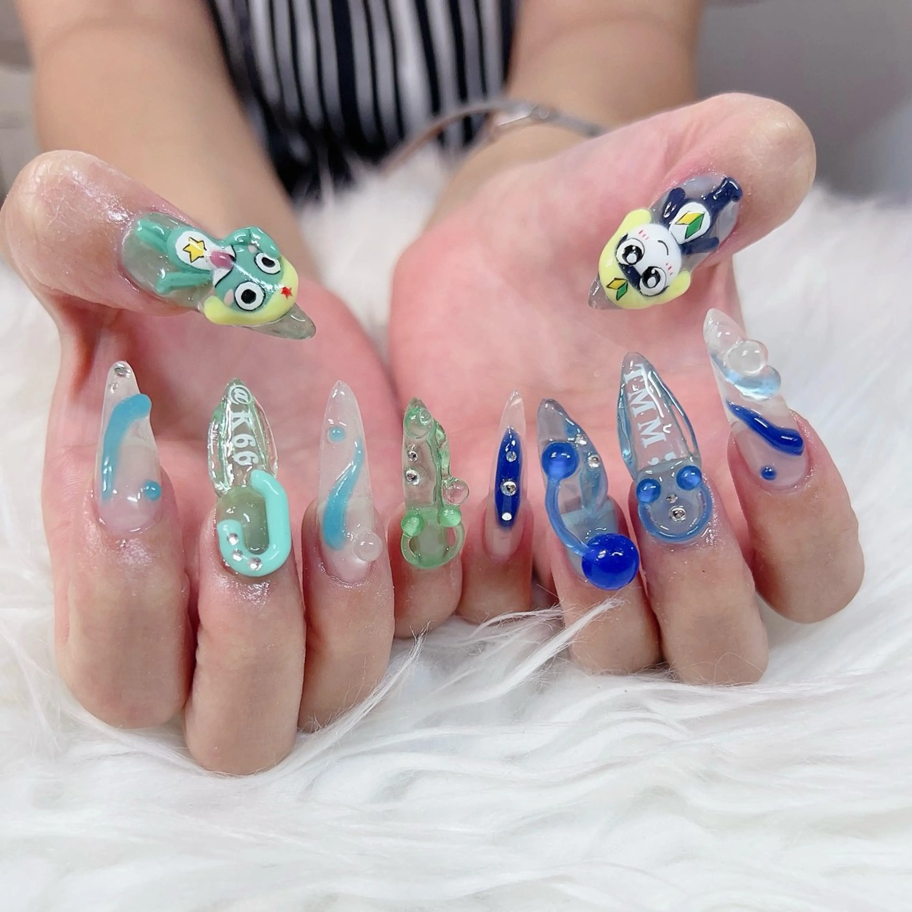 ネイル ハンドネイル BLUEM みおちのネイルデザイン