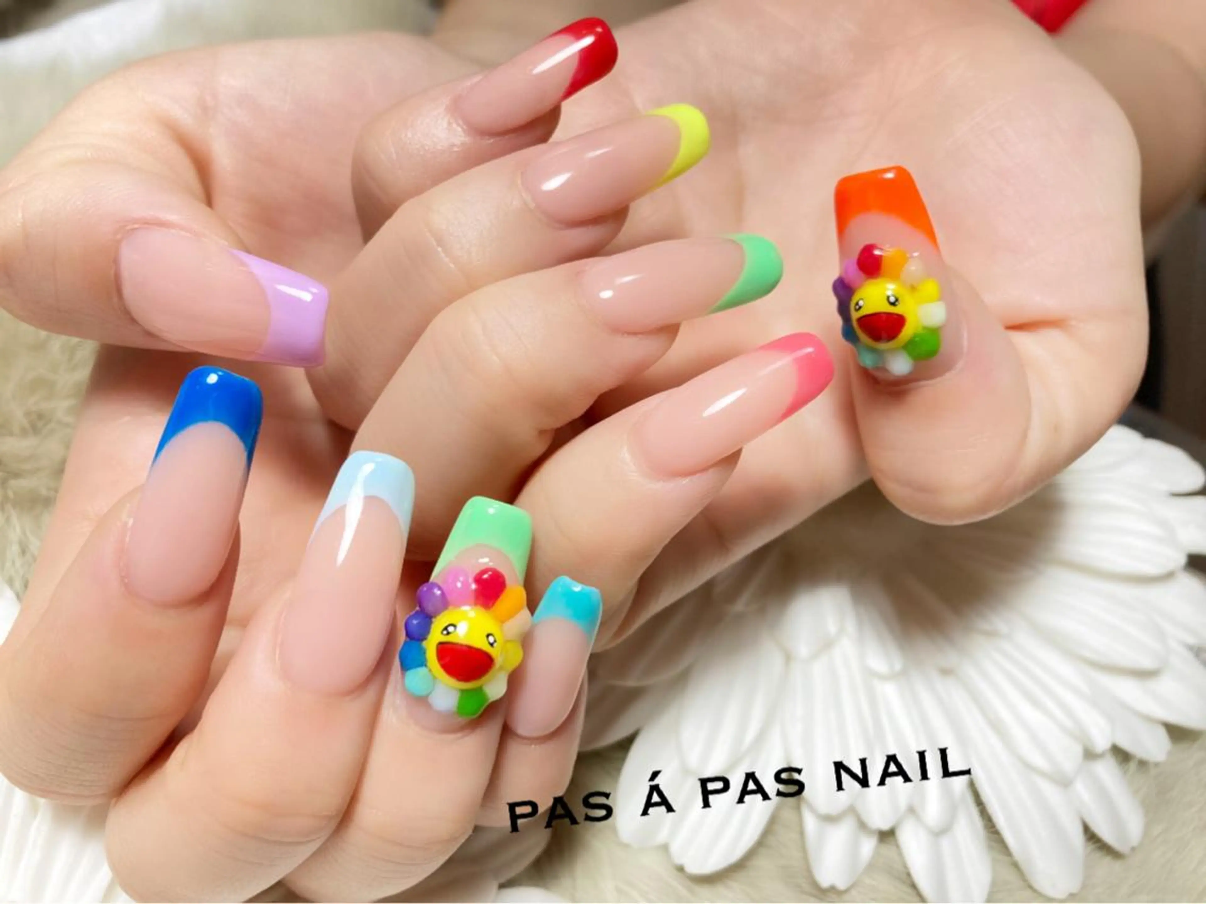 ネイル Yakko pas á pasのネイルデザイン