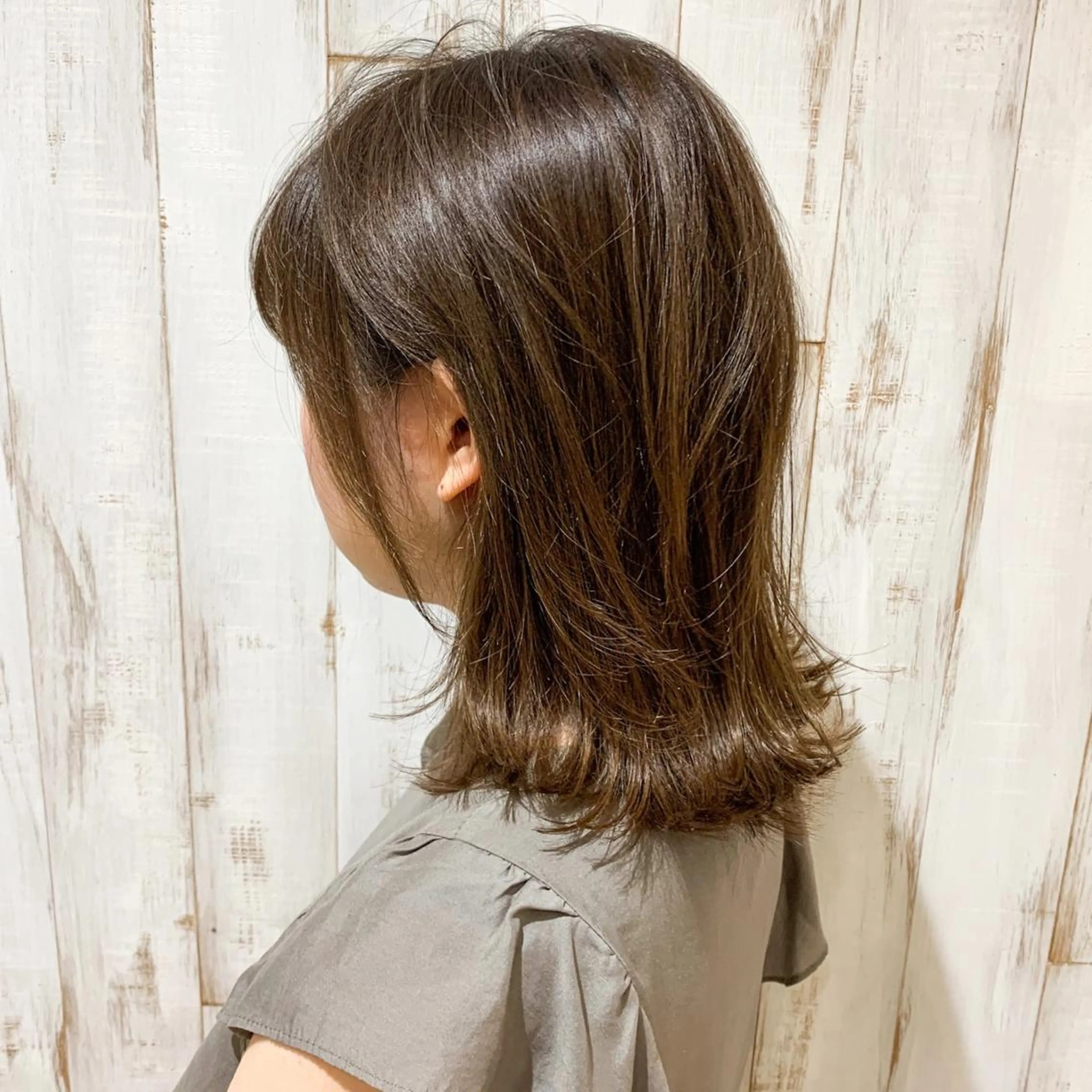 ミディアム カラー カット ヘアカラー トリートメント 森本 裕太 / ボブのヘアスタイル