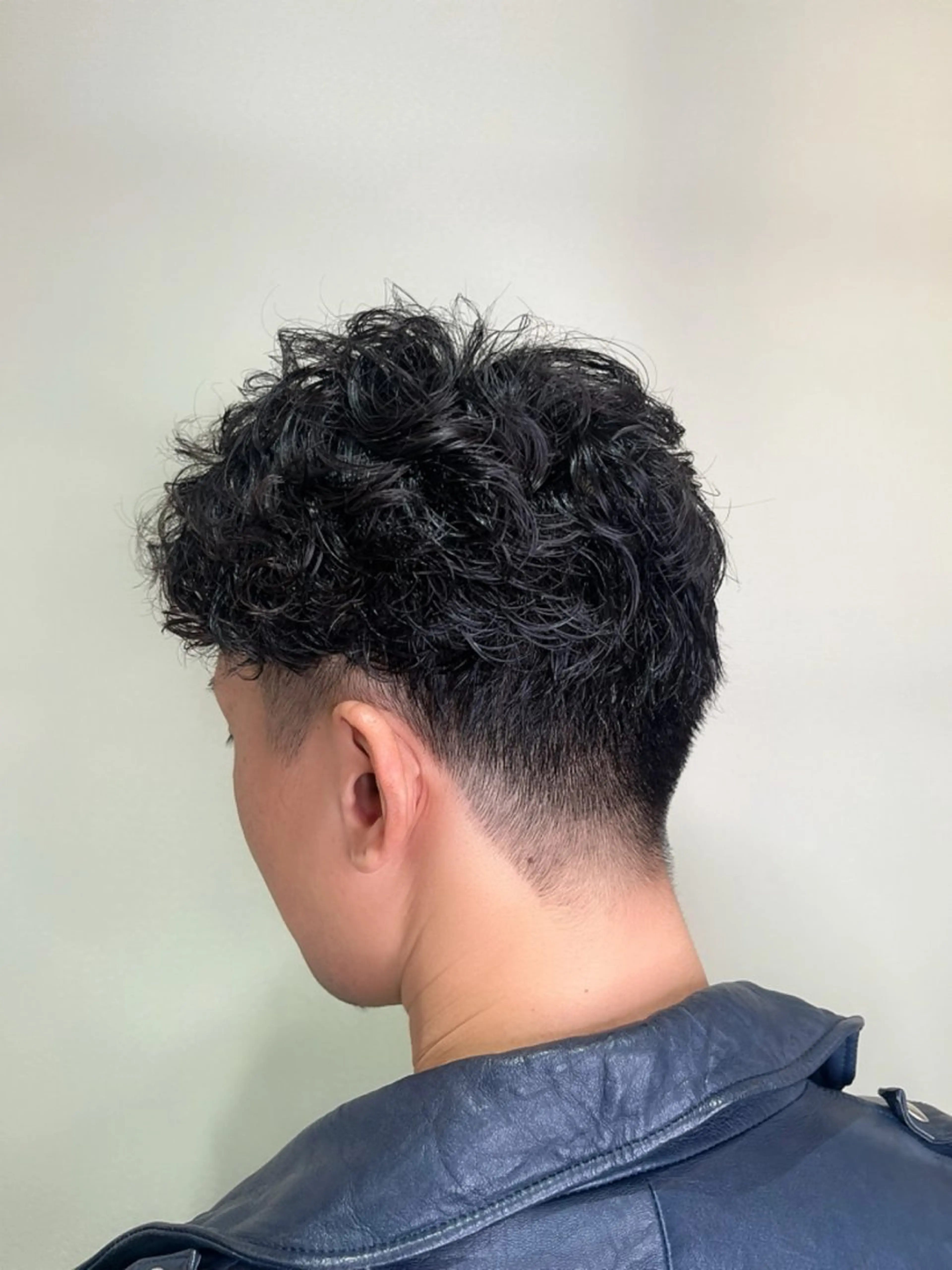 ショート パーマ メンズ マッシュ メンズパーマ ツーブロック レイヤーカット ショートヘア カット パーマ トリートメント Monan渋谷 YUUKIのヘアスタイル