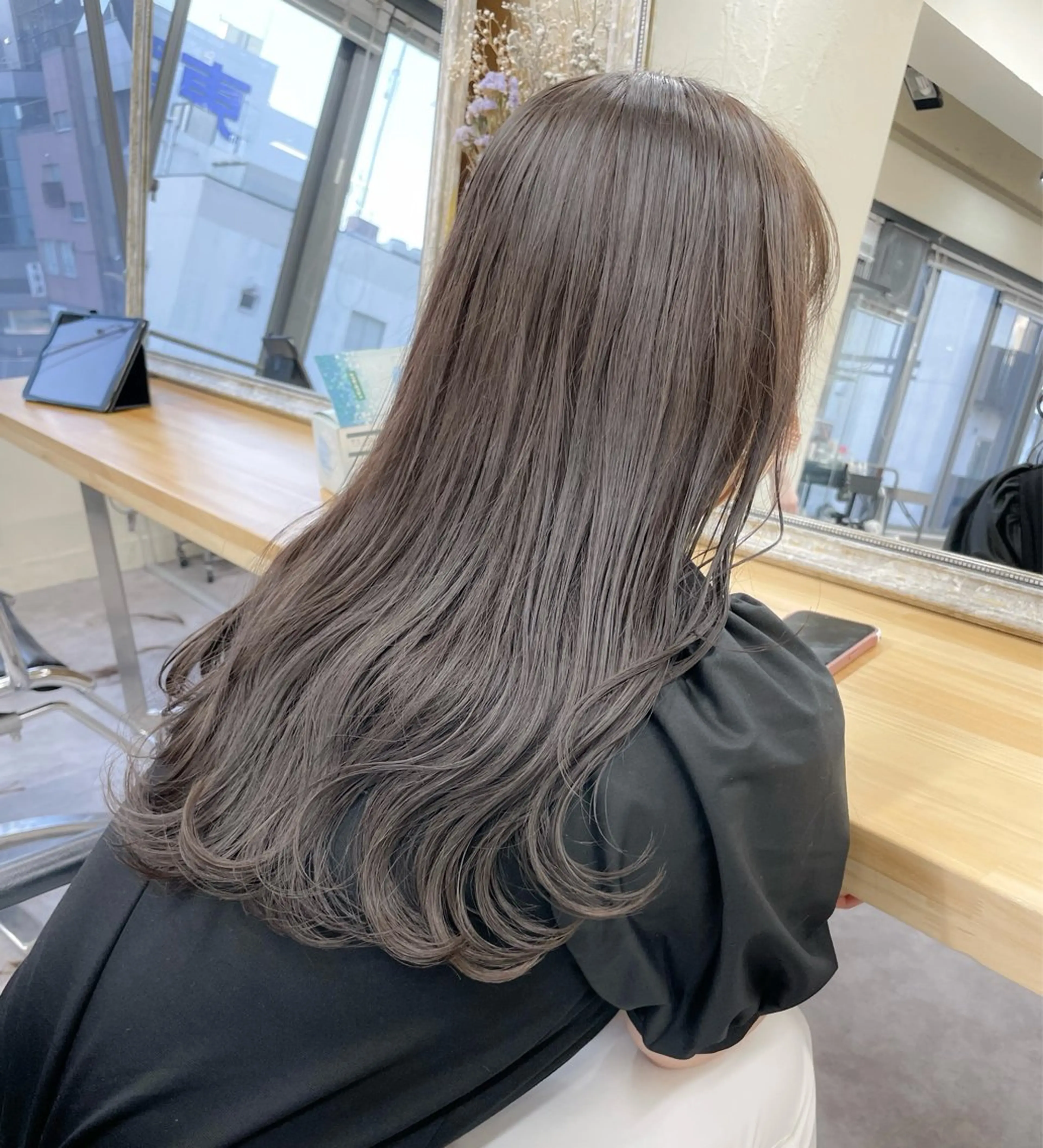 ロング ヘアカラー トリートメント ヘアセット 池袋🫧mio🫧 透明感カラー🫧のヘアスタイル