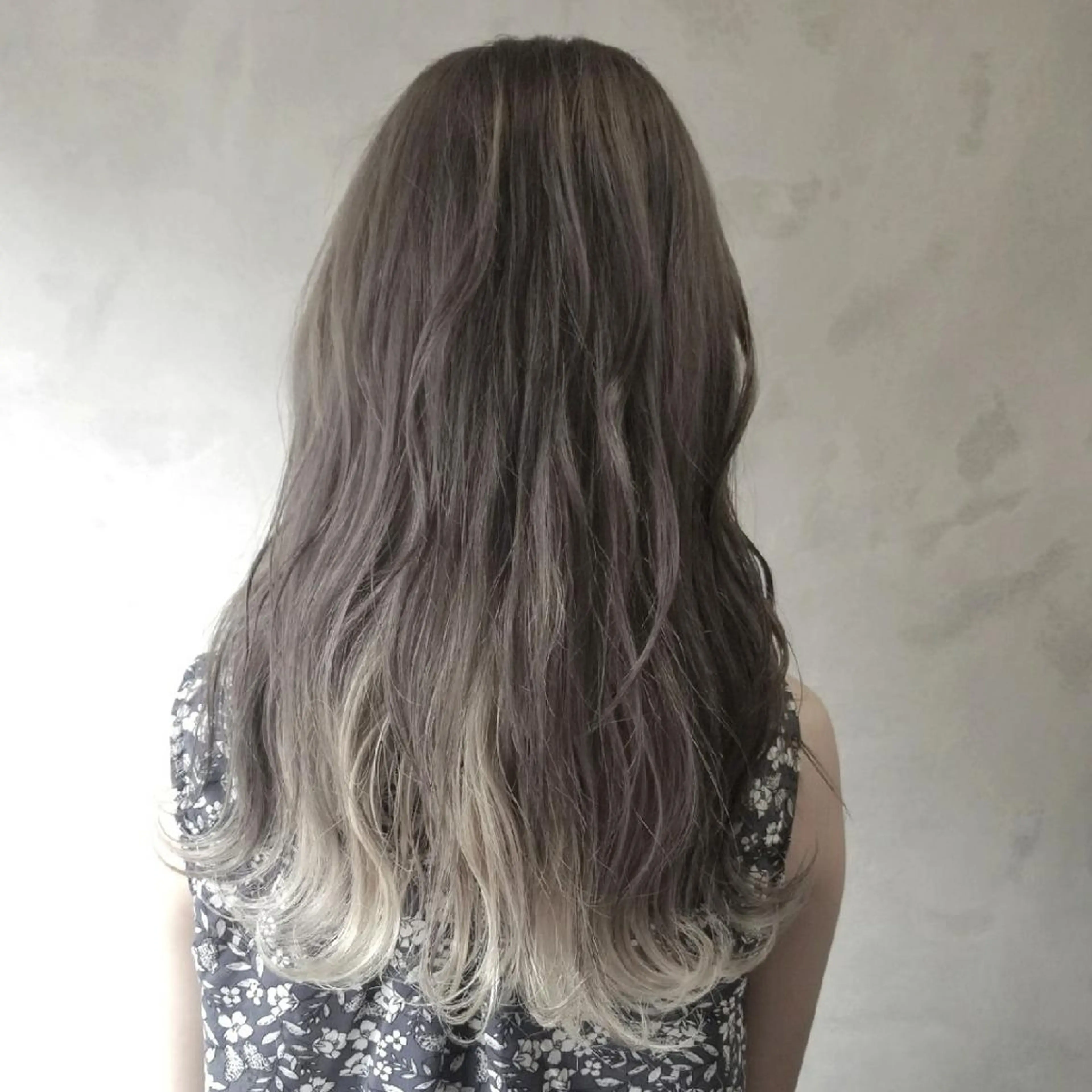 セミロング カラー カット ヘアカラー パーマ トリートメント Le Lien カジのヘアスタイル