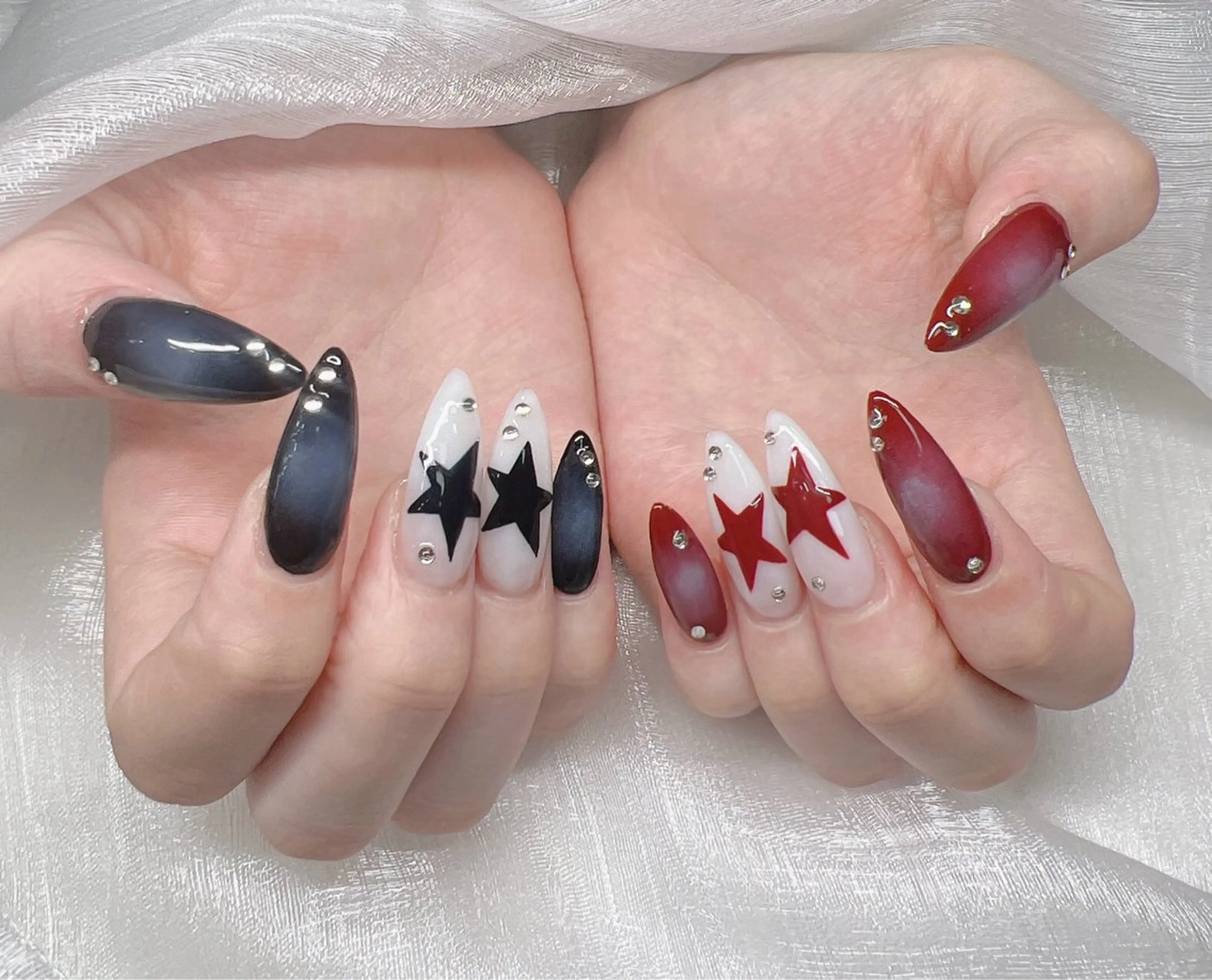 ネイル 長さ出し グラデーション 卒業式 キラキラネイル マグネットネイル ハンドネイル Lee Nails チップ長さだし専門店のネイルデザイン