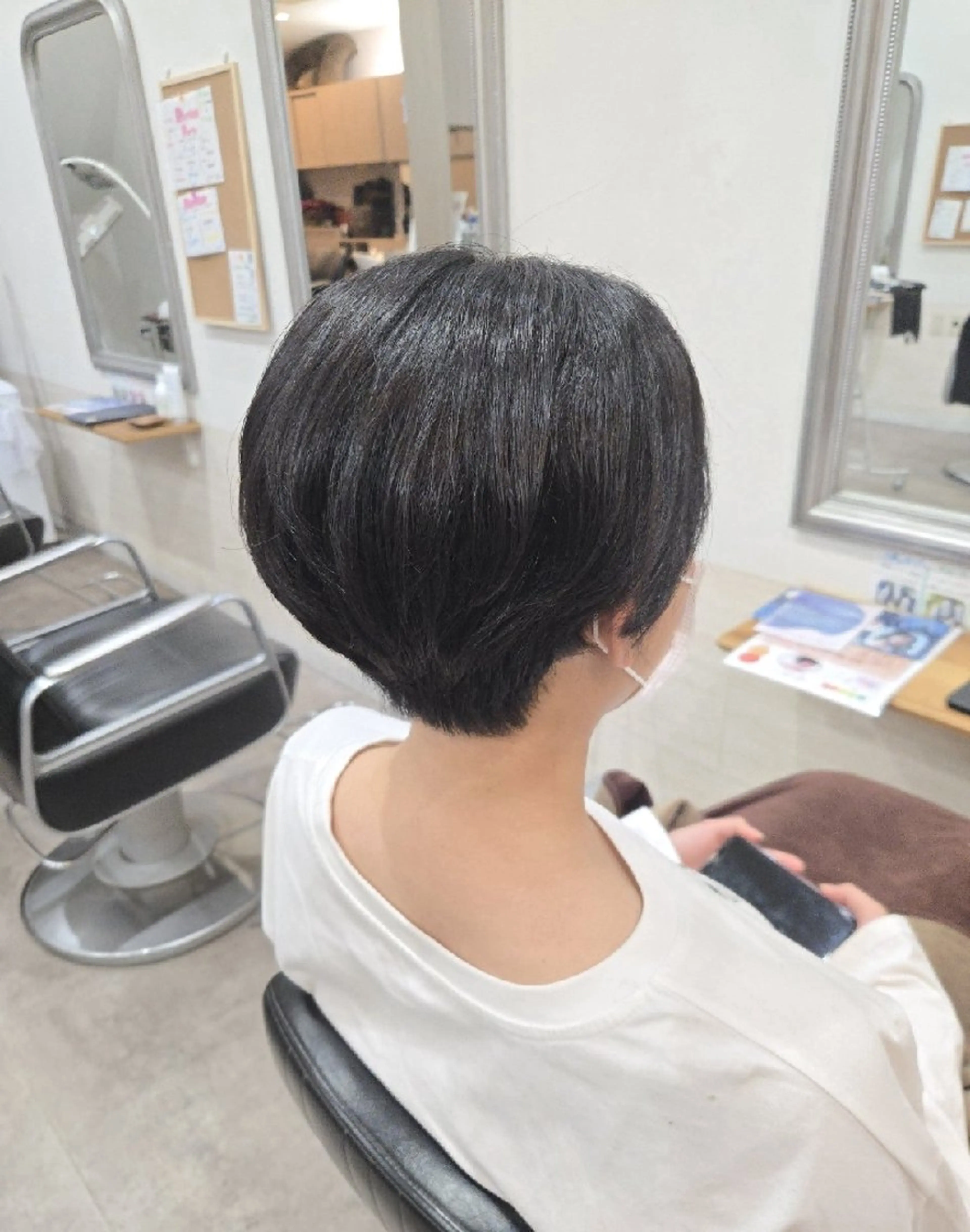 ショート カット トリートメント 暖色🍎透明感カラー 🩵小林かりんのヘアスタイル