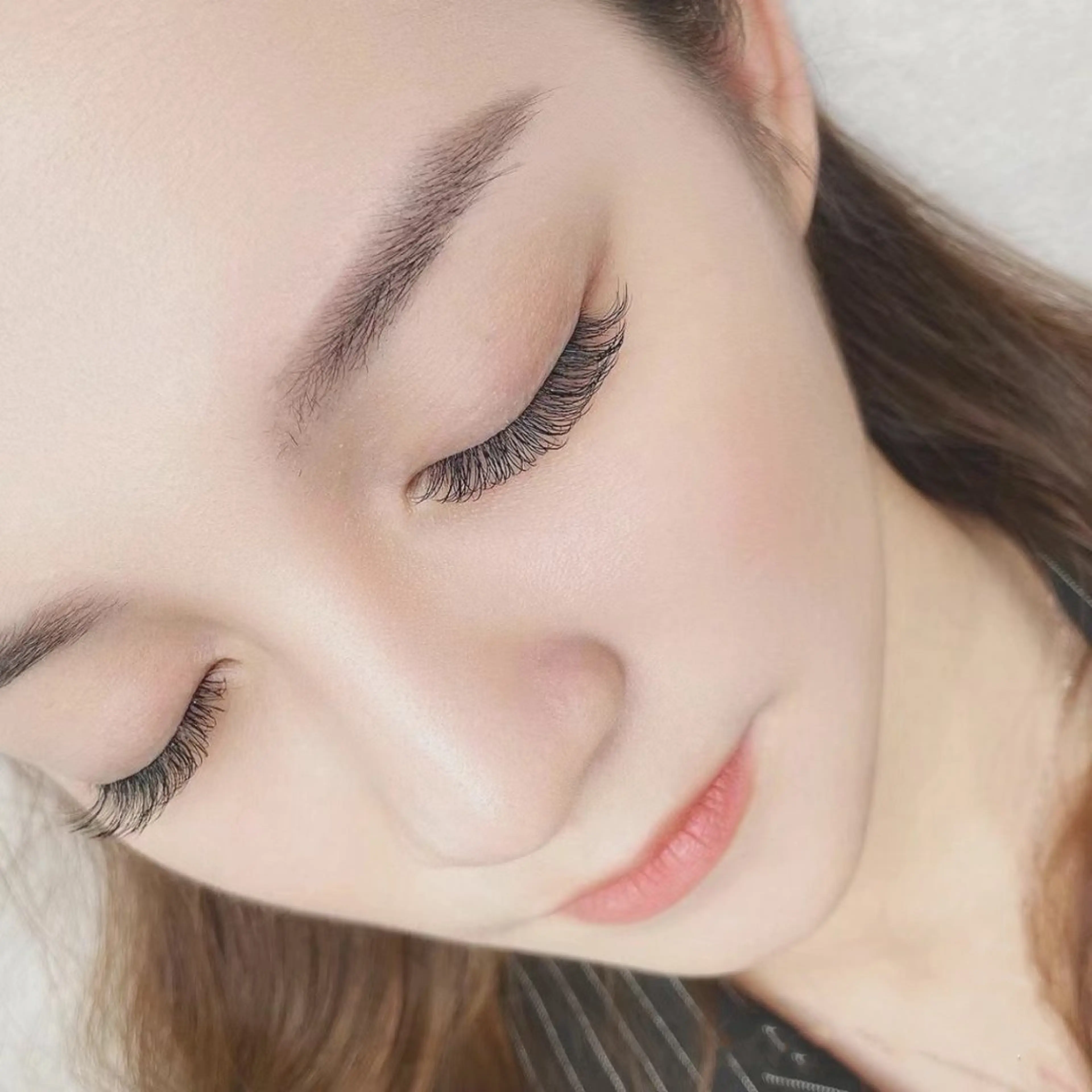 マツエク・マツパ バインドロック フラットラッシュ ナチュラル パリジェンヌラッシュリフト まつげパーマ YK 美學院のネイルデザイン