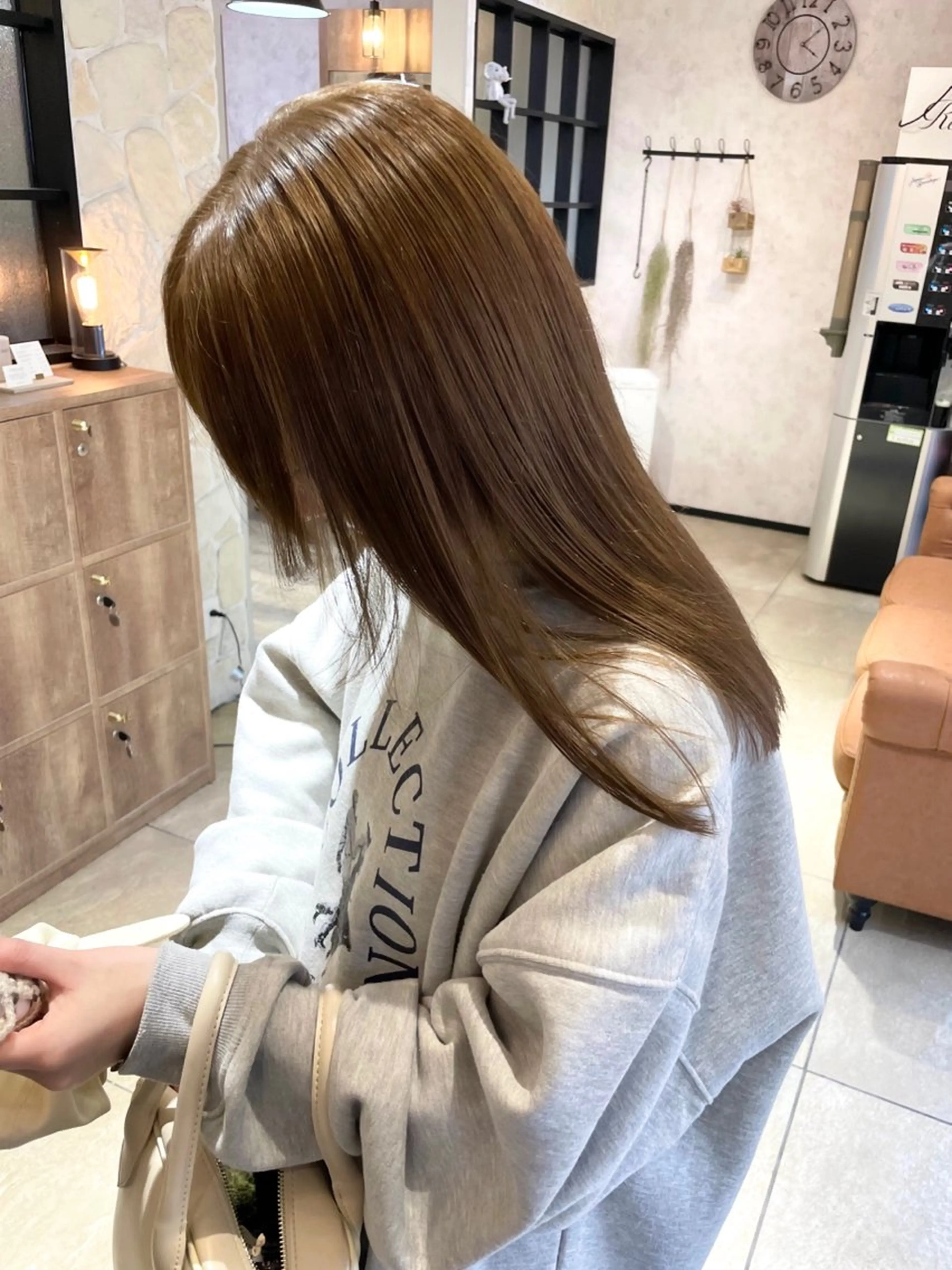 ミディアム 𝐌𝐨𝐞/透明感 暖色ボブ🤍のヘアスタイル