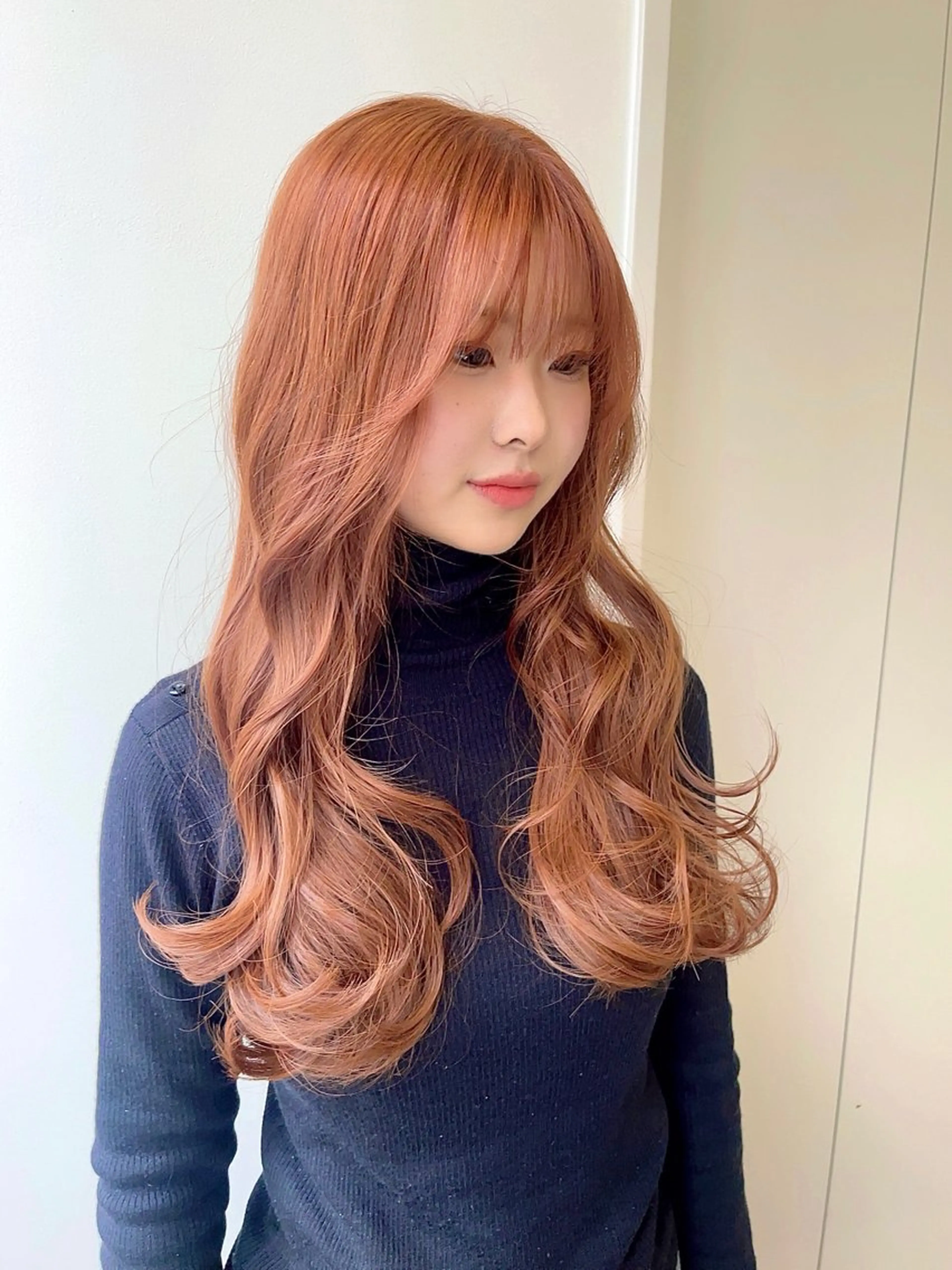 ロング カラー ベージュカラー オレンジ オレンジベージュ ヘアカラー 辻しおり/似合わせ カット/暖色カラー栄のヘアスタイル
