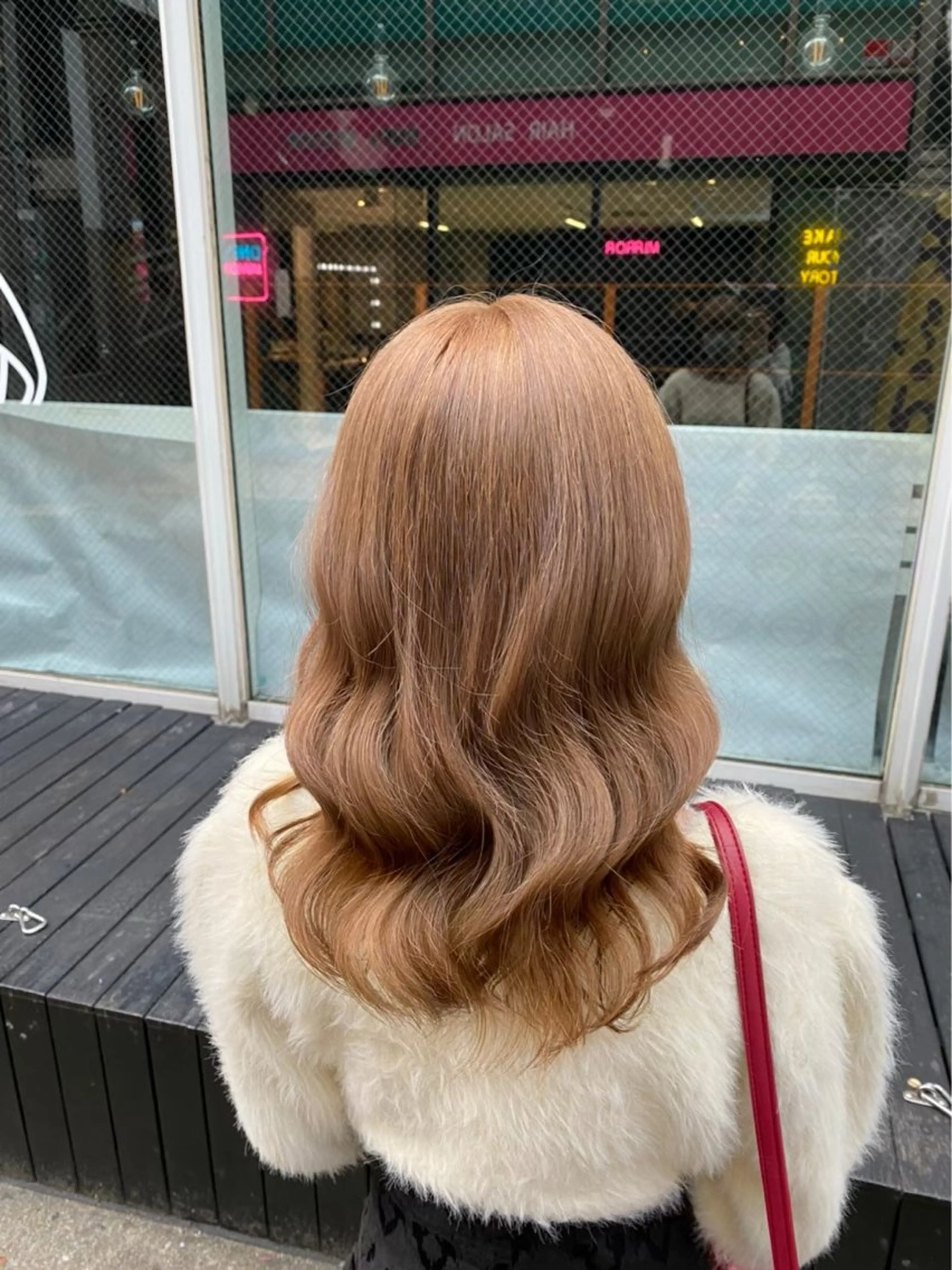 セミロング カラー ヘアカラー トリートメント 👻ブリーチ/透明感 /栄/misaのヘアスタイル