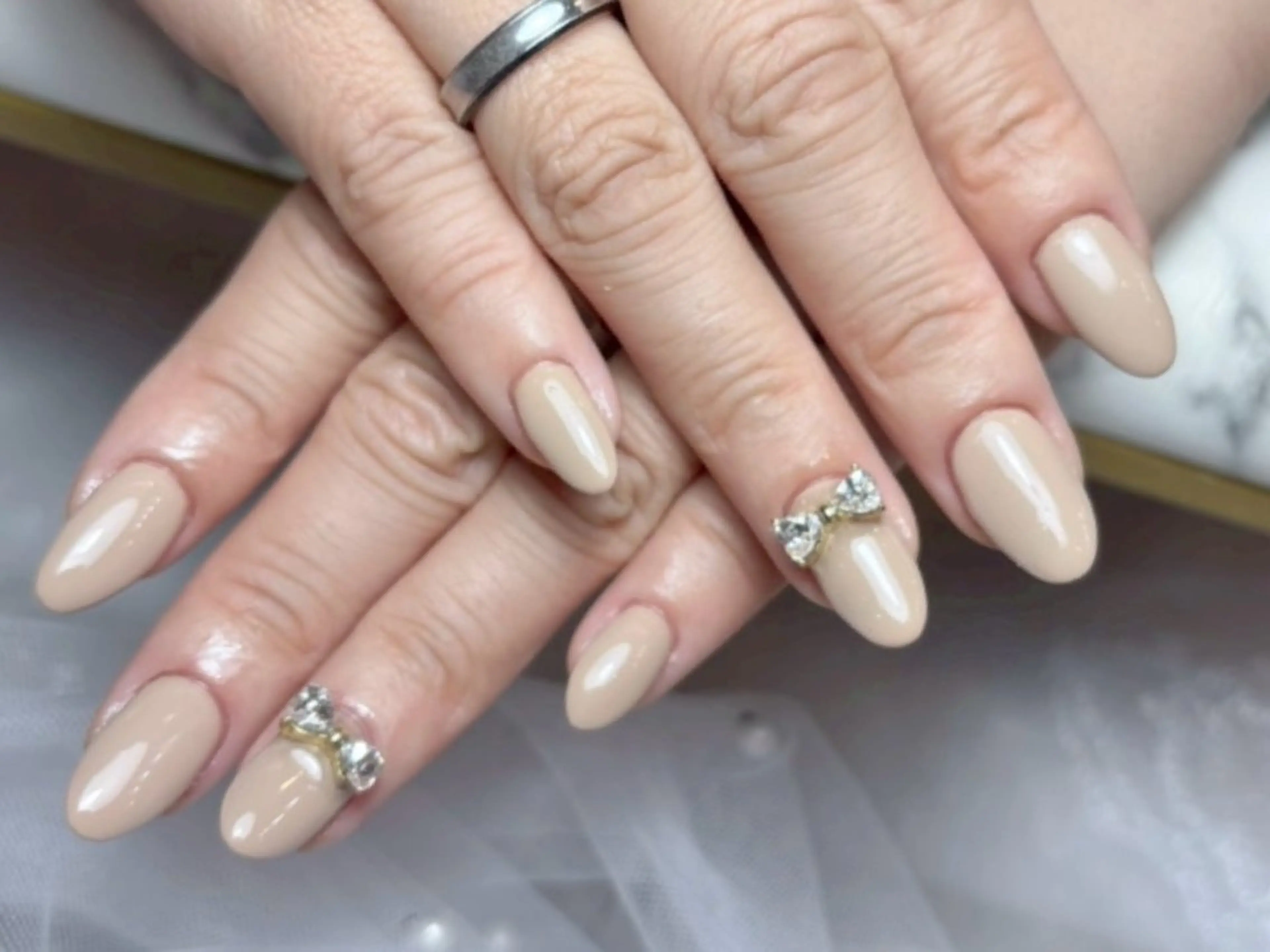 ネイル リボン ハンドネイル Mia nail 【⠀ミアネイル 】のネイルデザイン