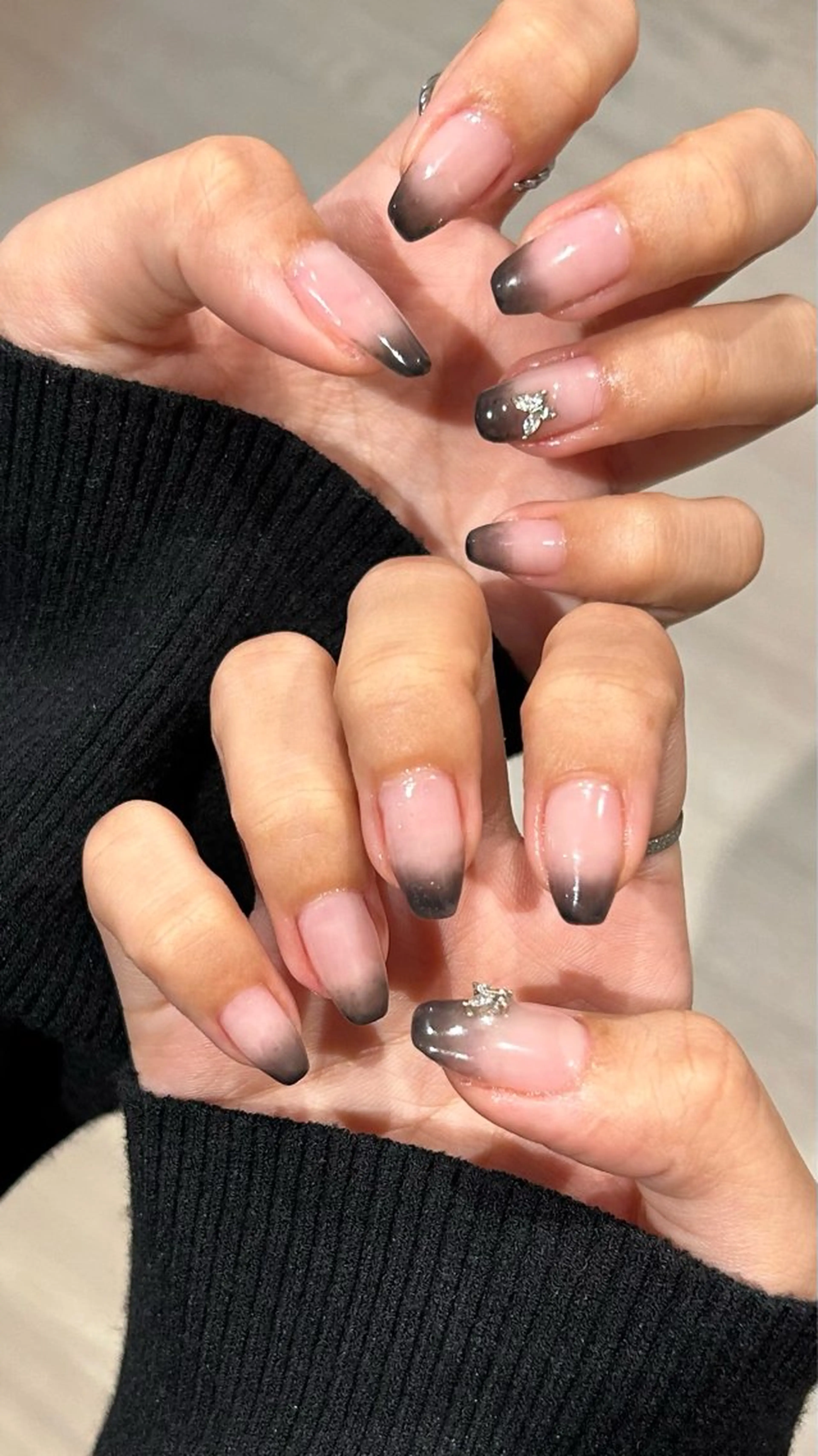 ネイル 桜ネイル グラデーション 卒業式 ラメ(グリッター) マグネットネイル ハンドネイル Kai  nail Mayukoのネイルデザイン