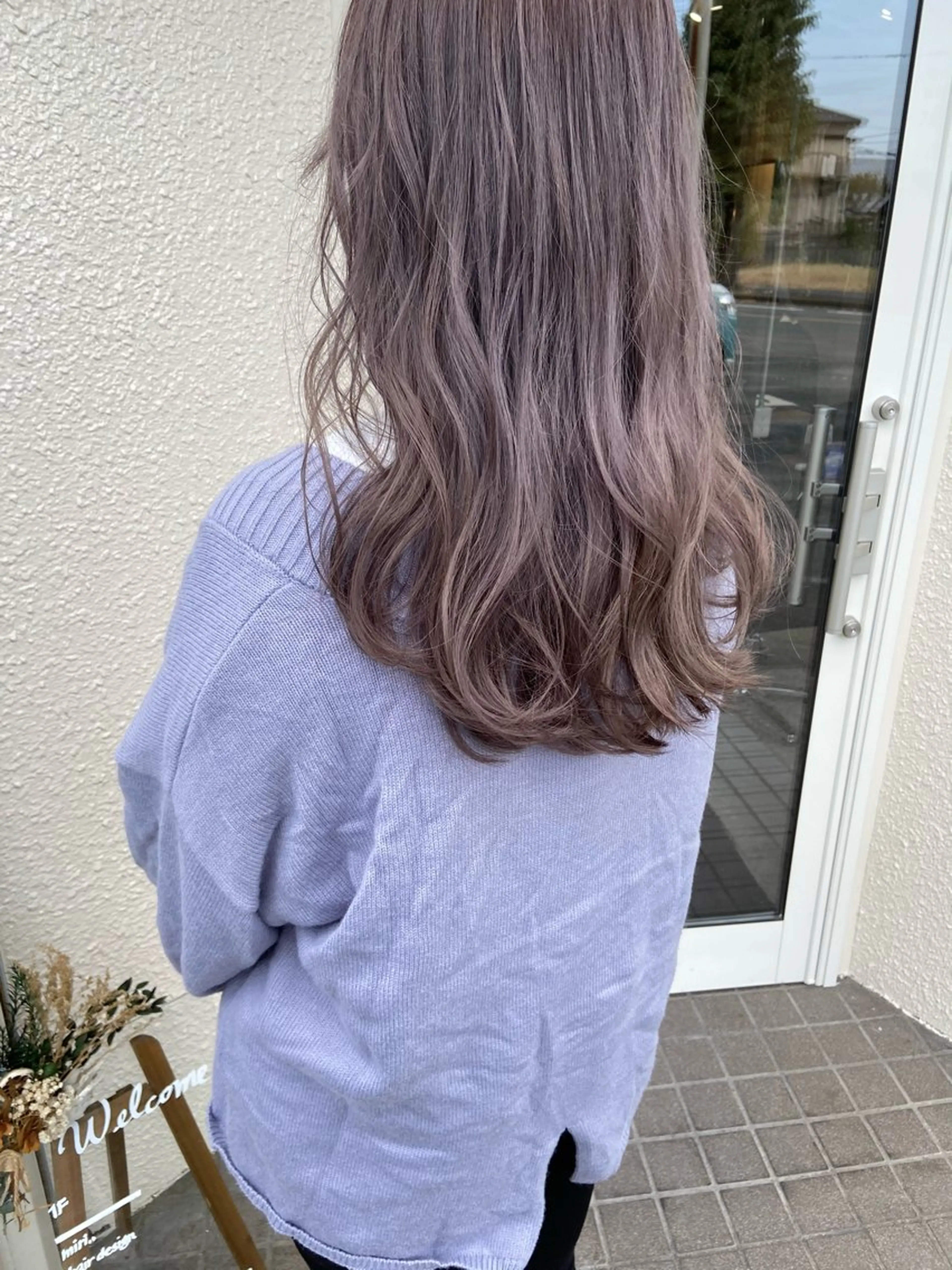 セミロング ボブ 髪質改善 韓国風ヘア レイヤーカット 縮毛矯正 suii..hair designブリーチのヘアスタイル