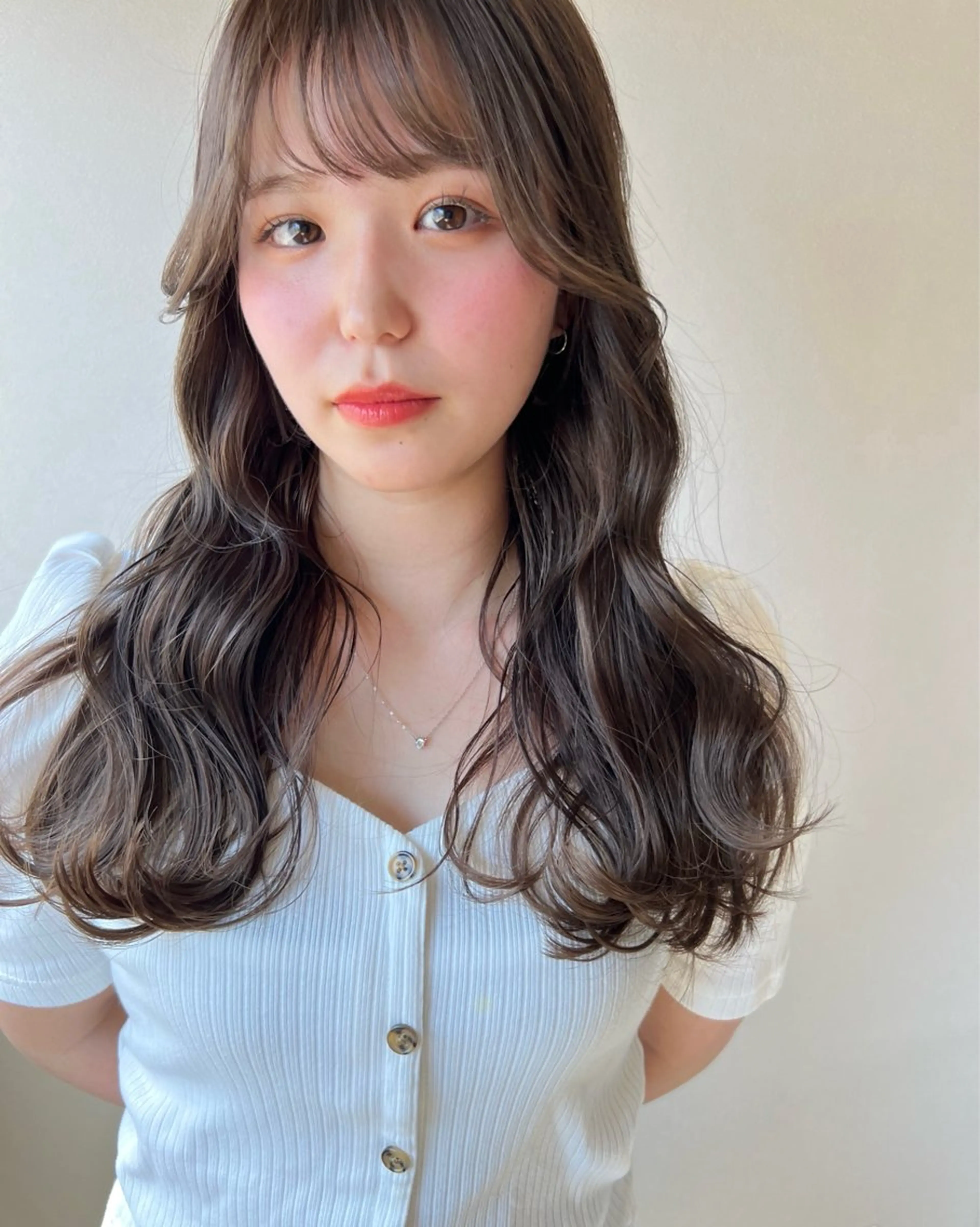 ロング ボブ 髪質改善 韓国風ヘア レイヤーカット 縮毛矯正 suii..hair designブリーチのヘアスタイル