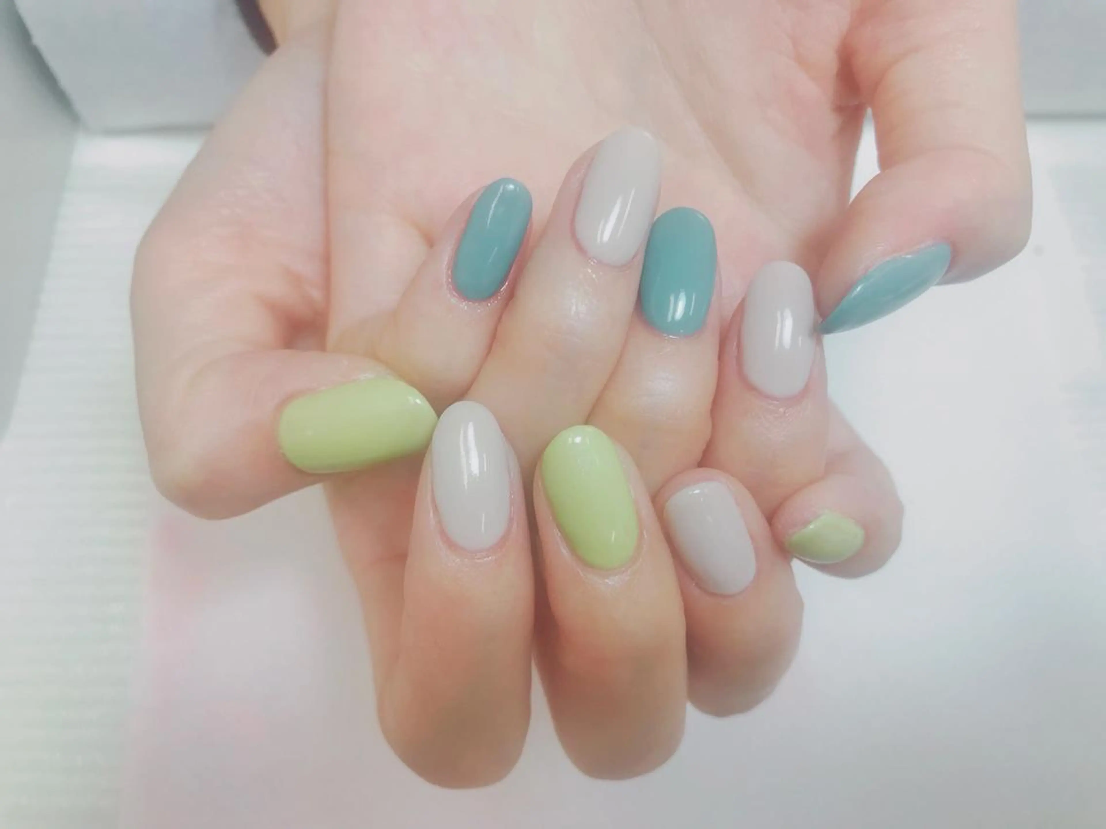 ネイル グリーン ピスタチオネイル 渋谷FREEVE所属・MAXKELLY miku☺︎のネイルデザイン