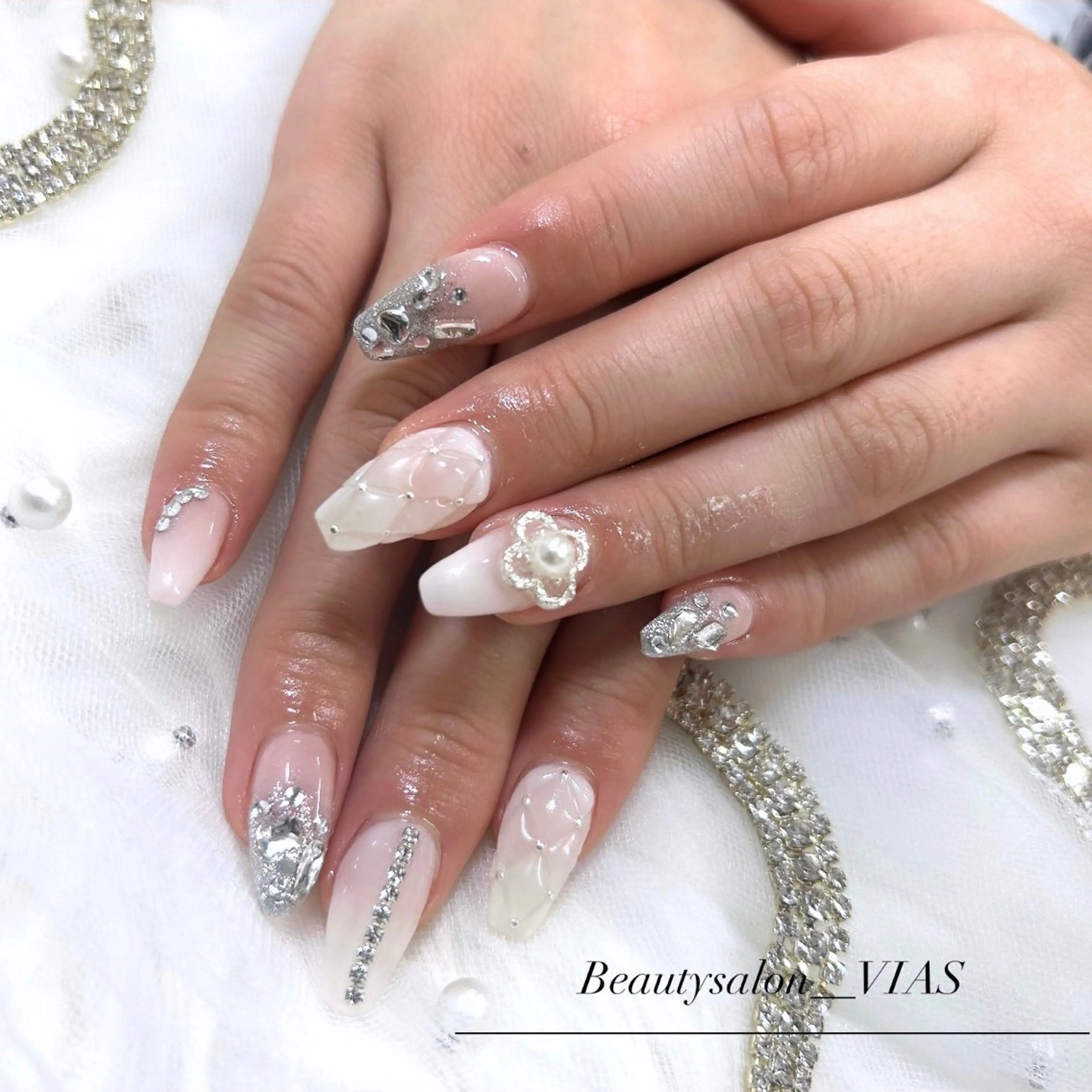 ネイル ハンドネイル VIAS 〜EYE&NAIL〜のマツエク・マツパデザイン