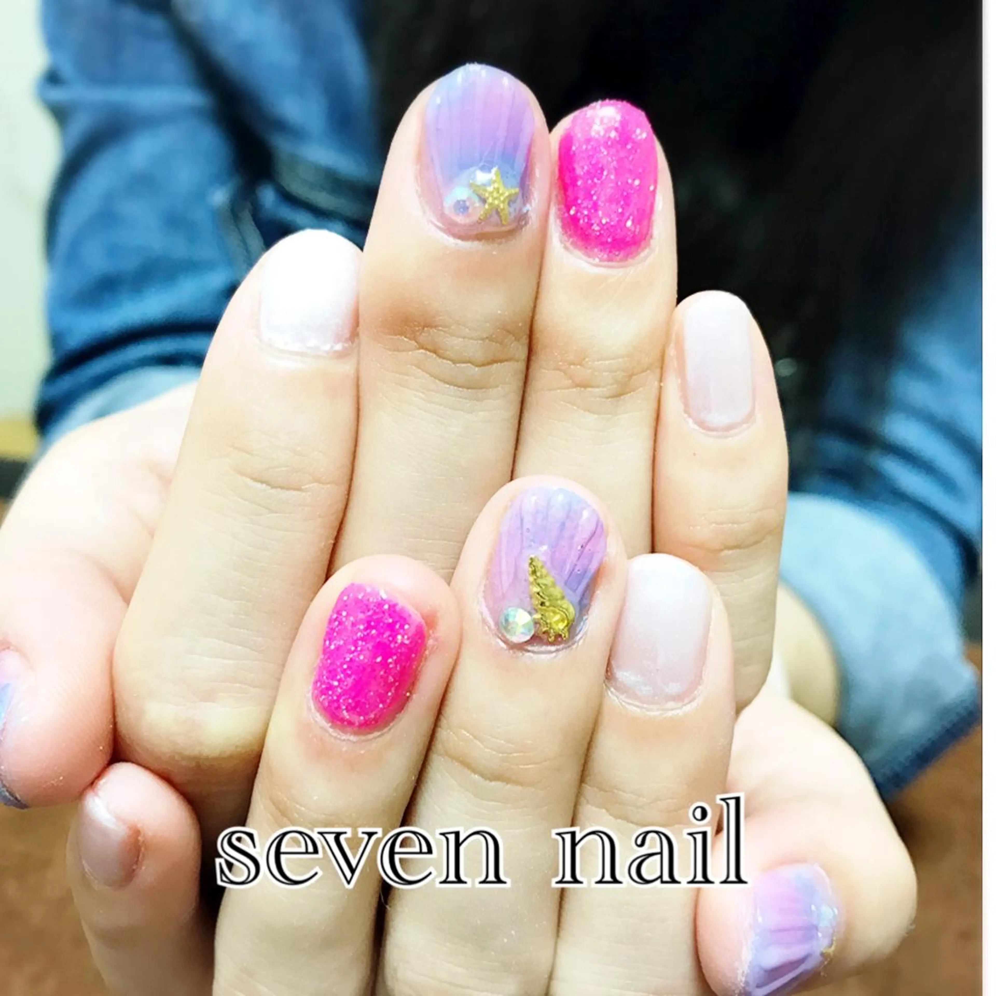 ネイル 名倉 なな子のネイルデザイン