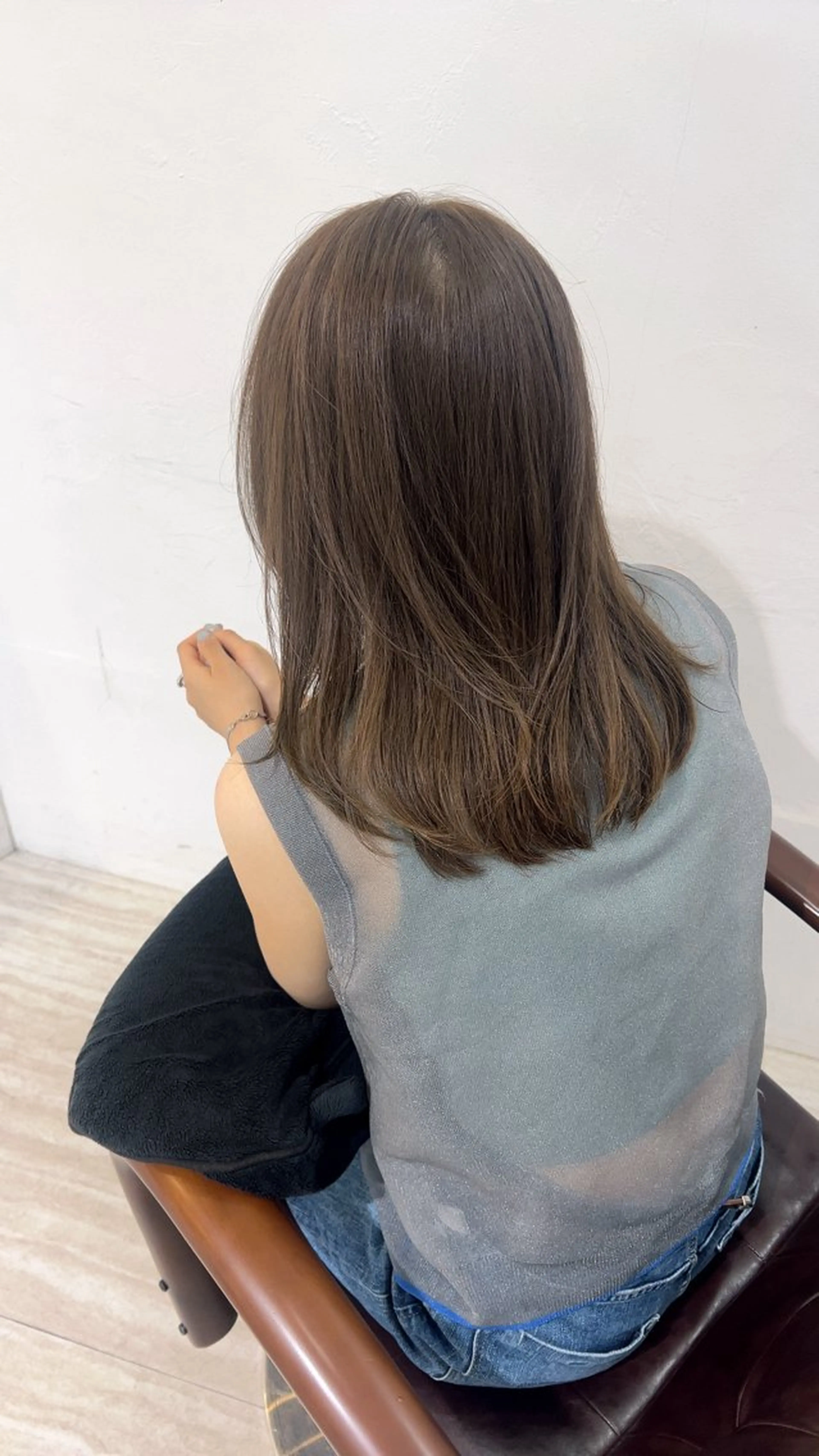 ミディアム カラー 近藤 若菜のヘアスタイル