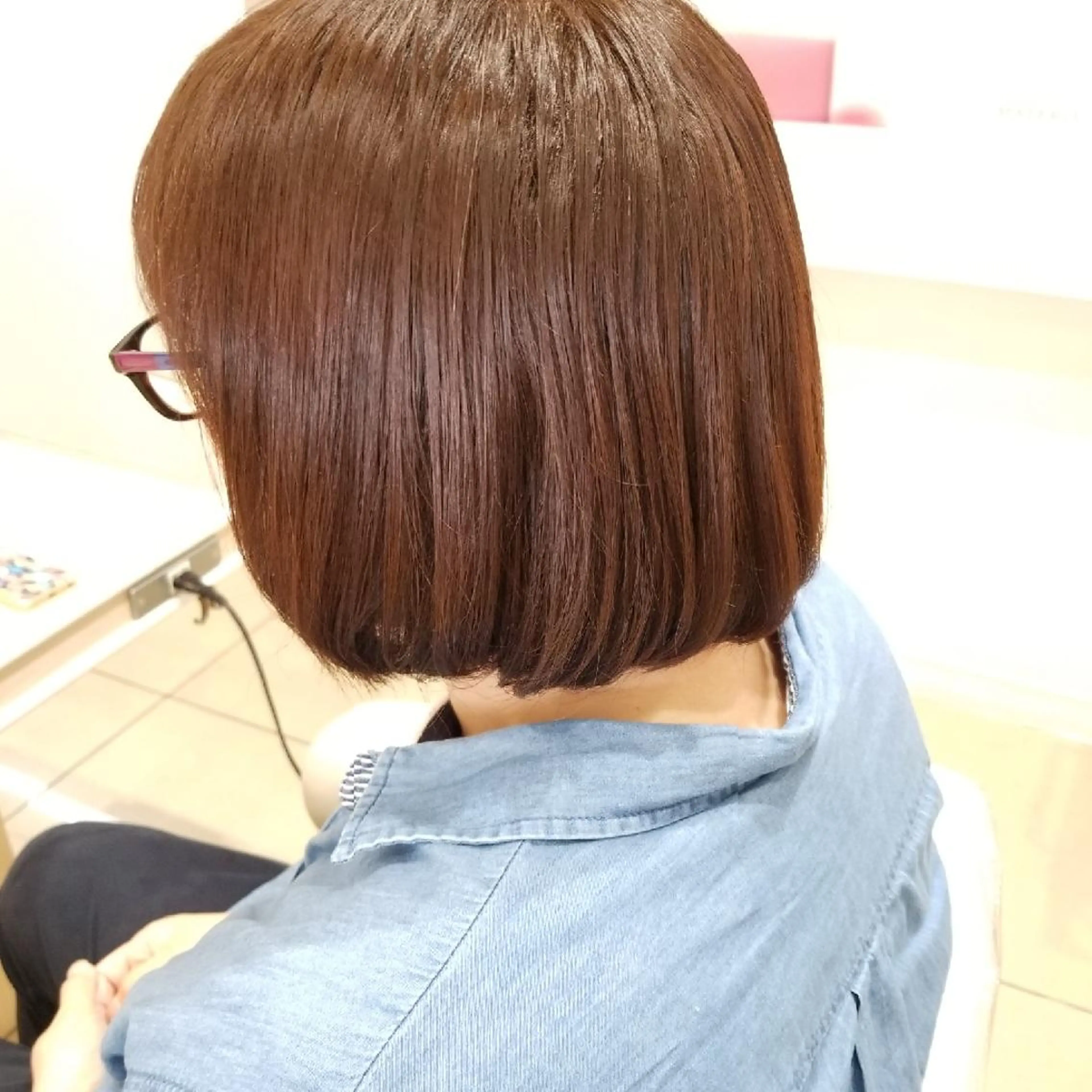 ミディアム カラー 山内 佐江子のヘアスタイル