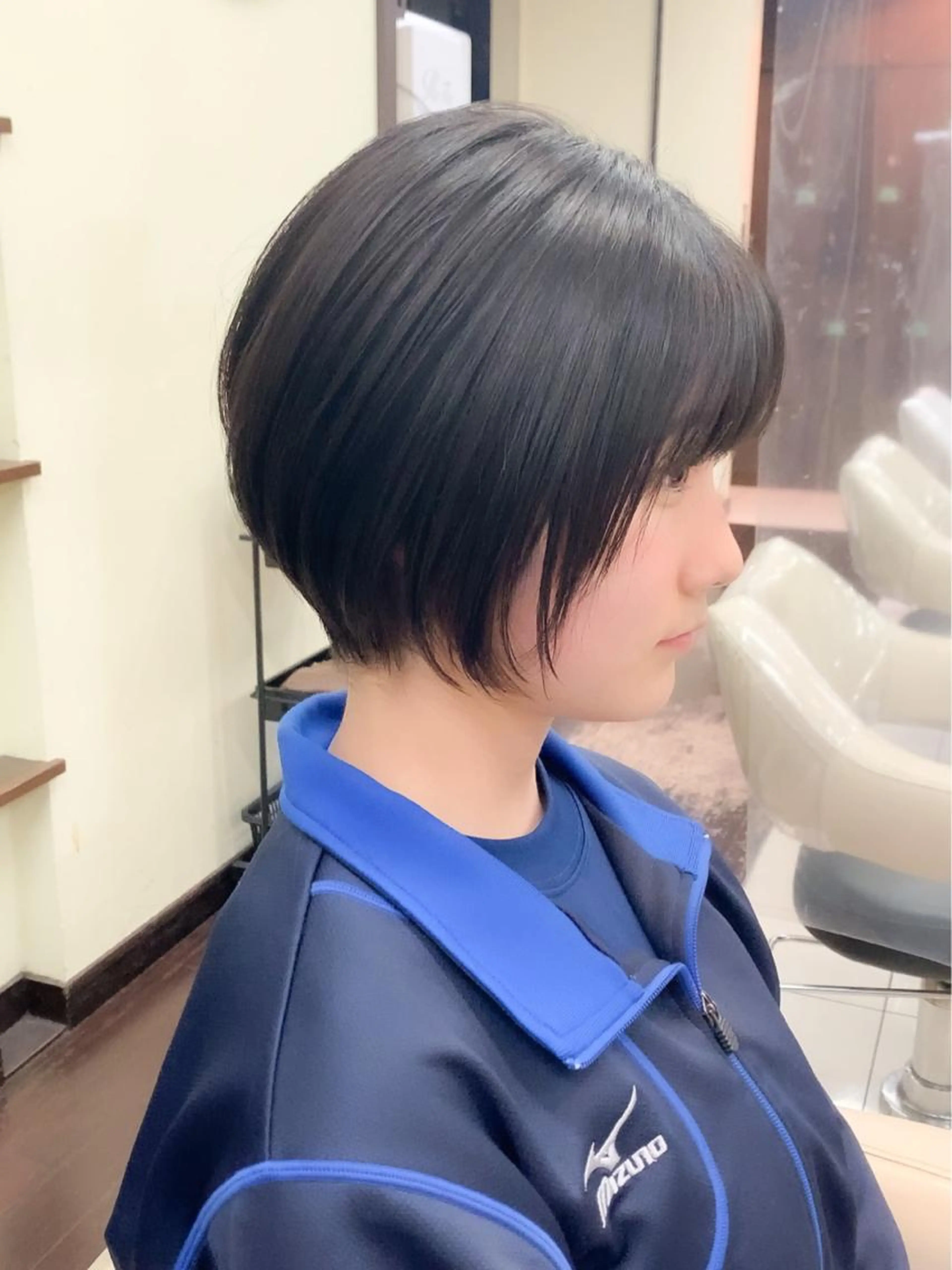 【🍀スタンダード🍀】✂︎整形級に小顔にします 小顔ショートカット+地毛風縮毛矯正の写真