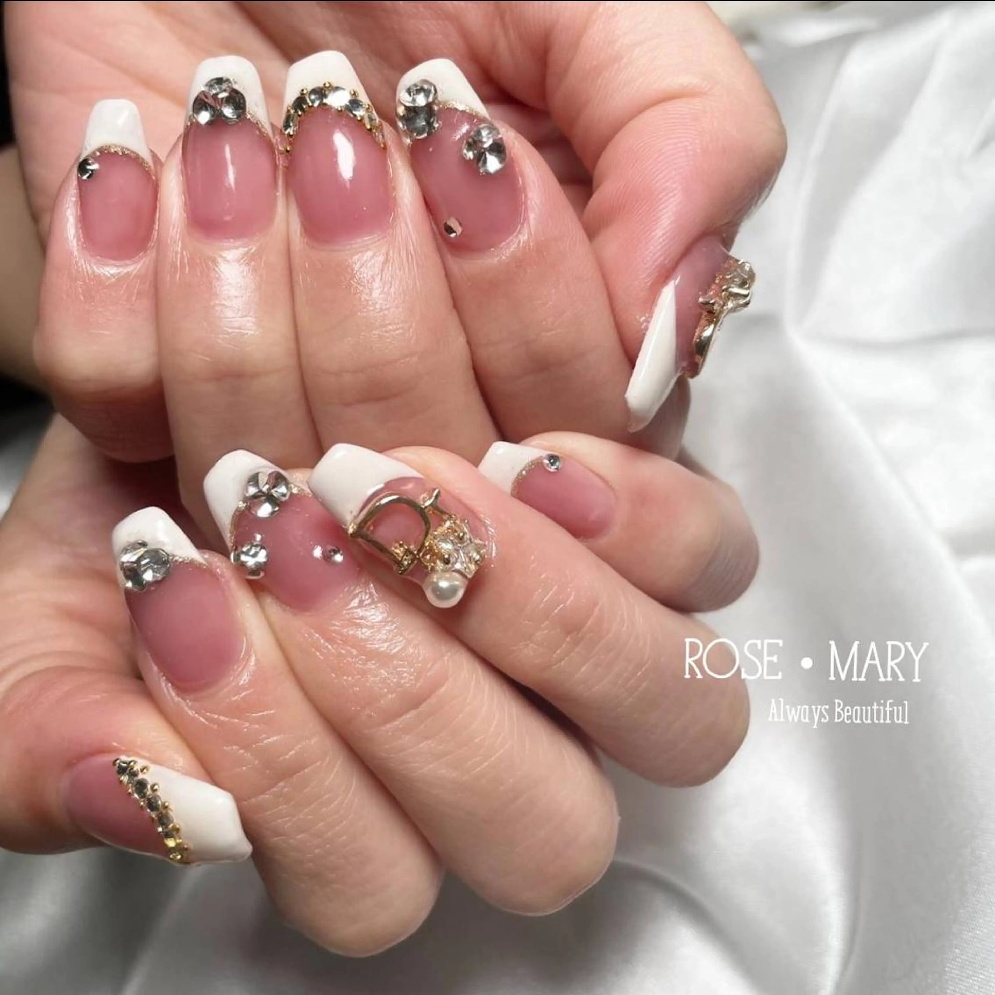 ネイル ハンドネイル ROSE・ MARY 鈴木のネイルデザイン