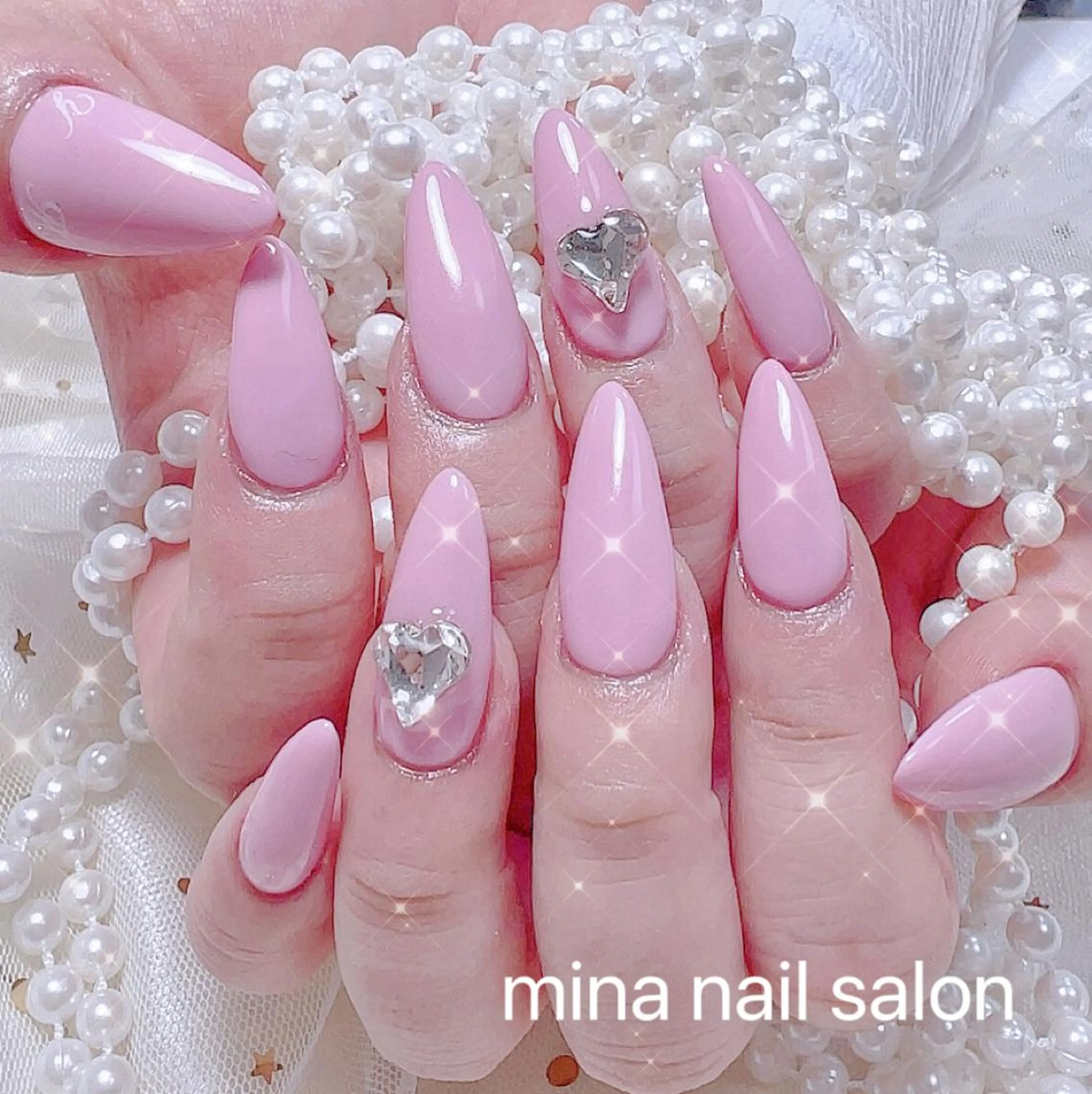 ネイル queensnail 🧸mikiのネイルデザイン