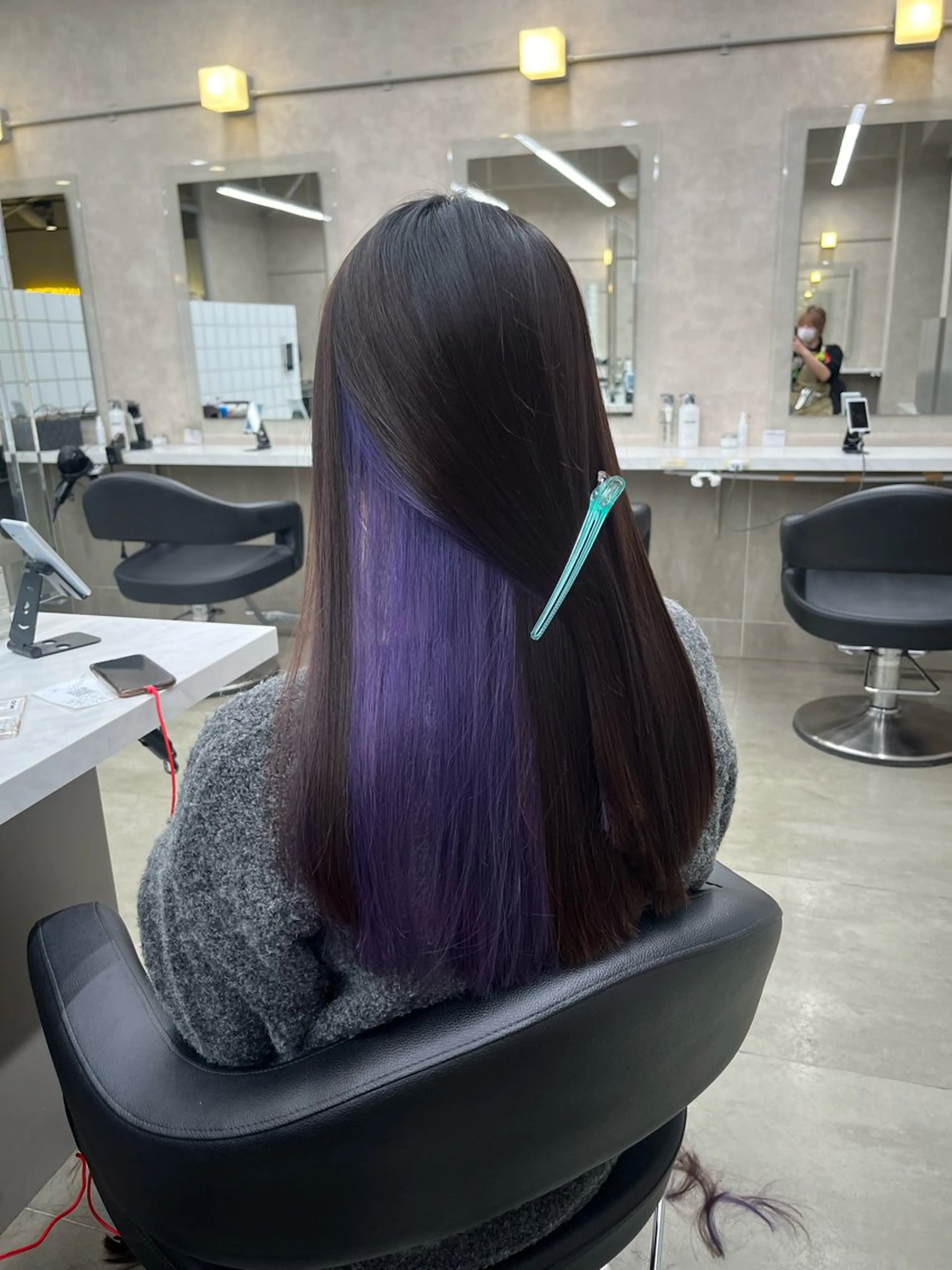 ロング 寒色＆ブリーチ特化 寒色MiOのヘアスタイル