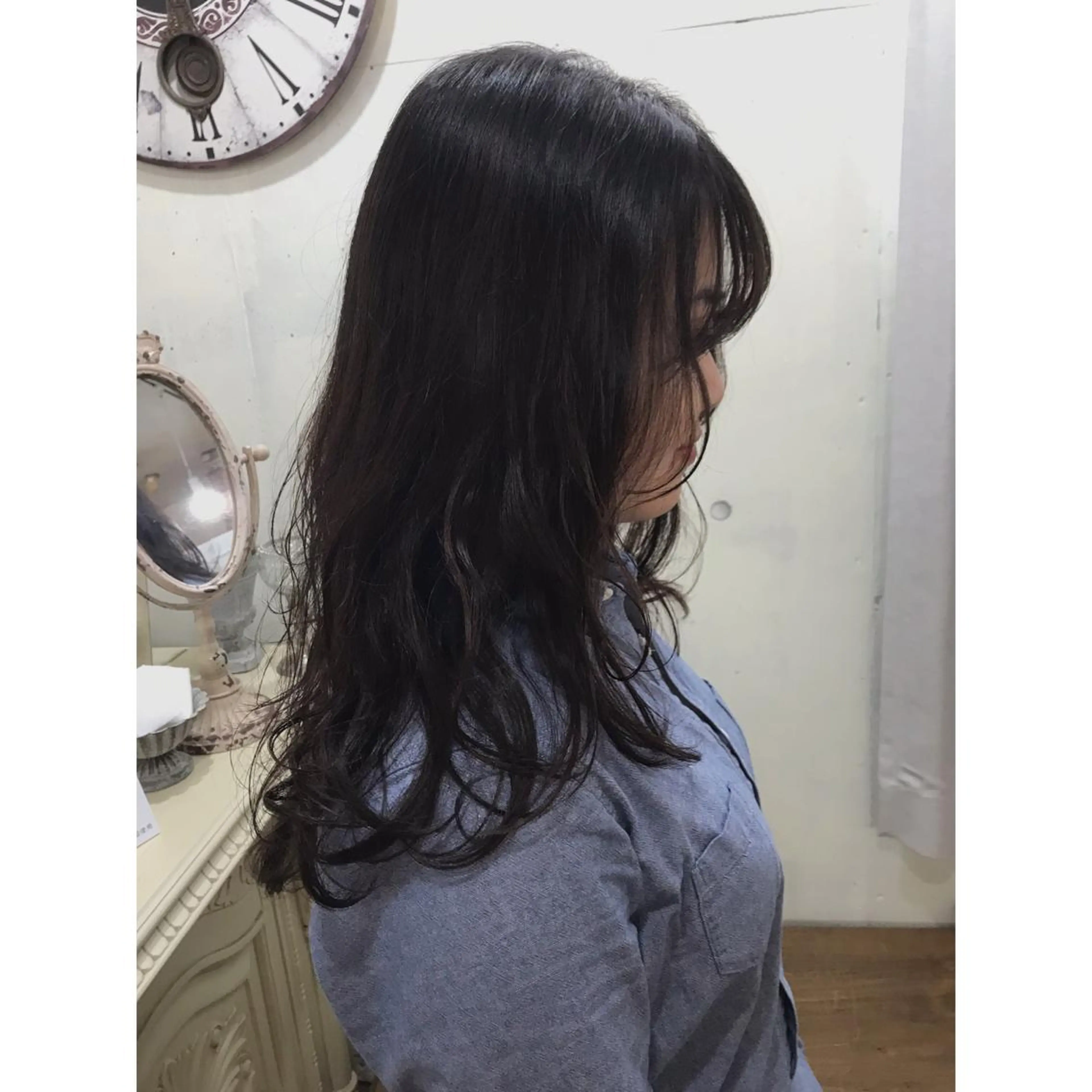 セミロング カラー パーマ セミロングパーマ corona hairdesign KAZUE MAEDA所属・マエダ　カズエ🫶 coronahairのヘアスタイル