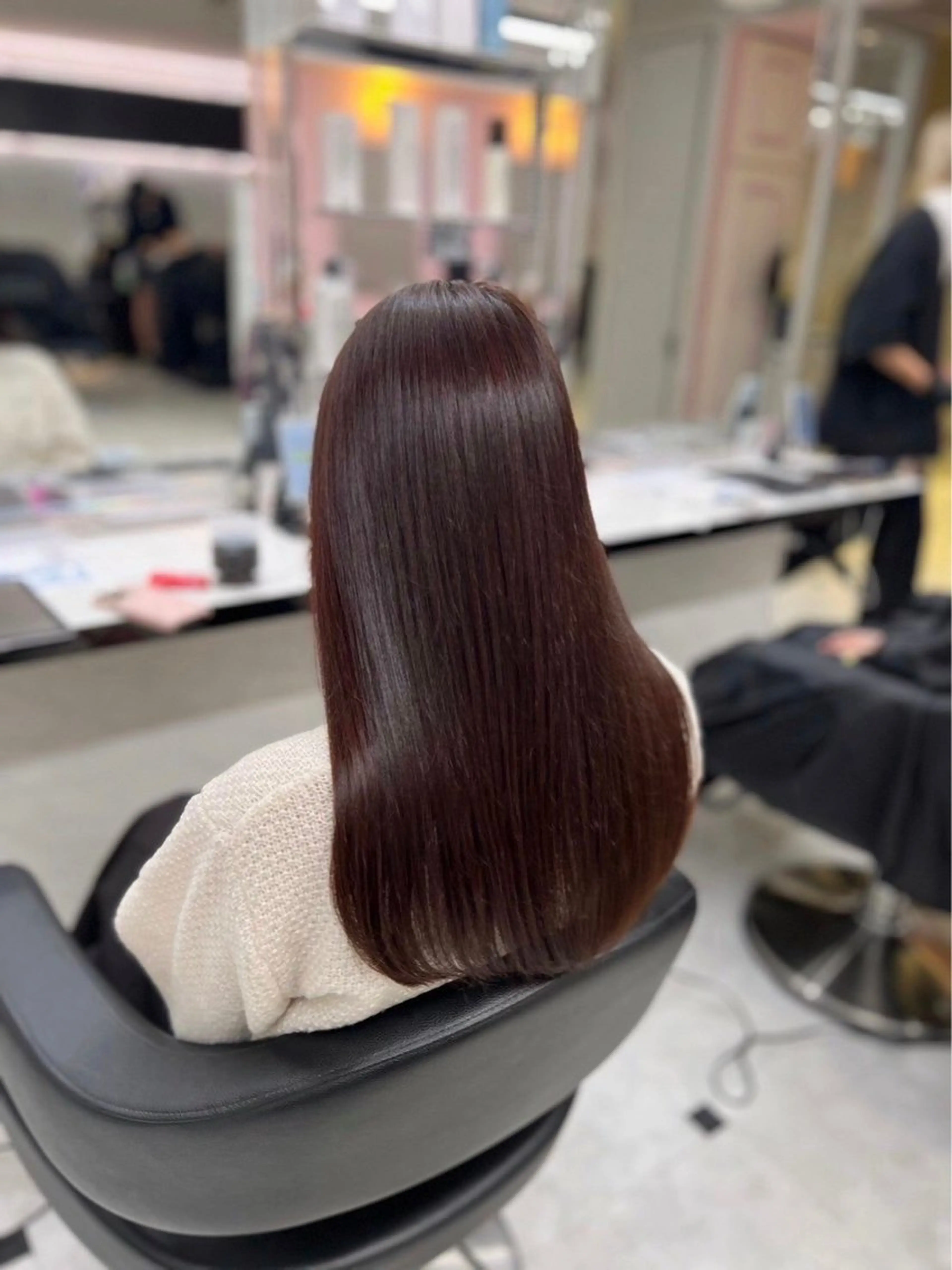 セミロング カラー ヘアアレンジ ブリーチ ブリーチなしカラー 髪質改善 トリートメント 🎀RIN🎀 就活🩶暗髪カラーのヘアスタイル