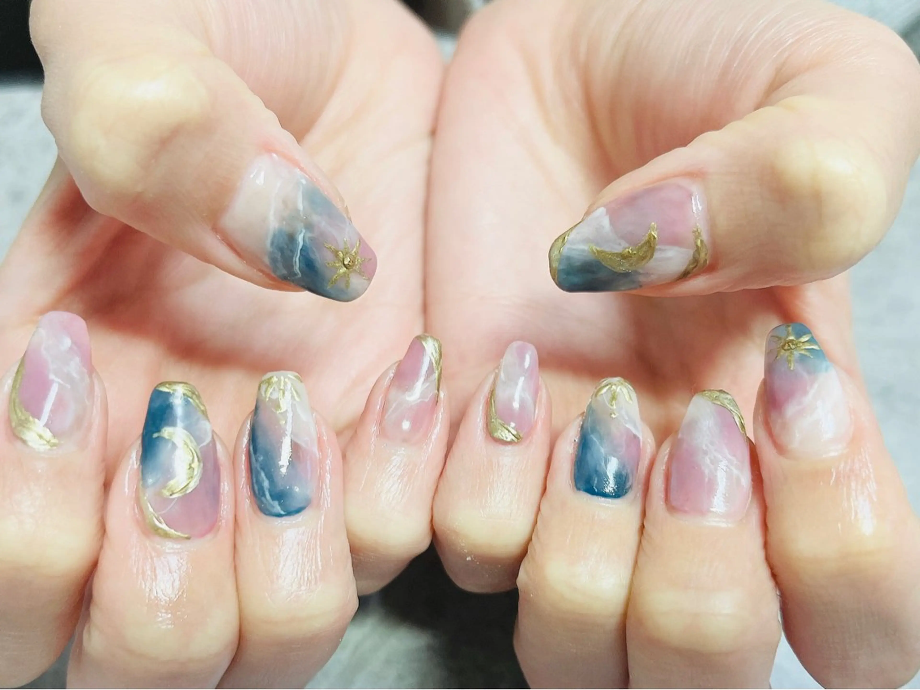 ネイル アートネイル 持ち込み ストーンネイル ハンドネイル ハンドケア Felice所属・ベテランネイル cnc  nailのネイルデザイン
