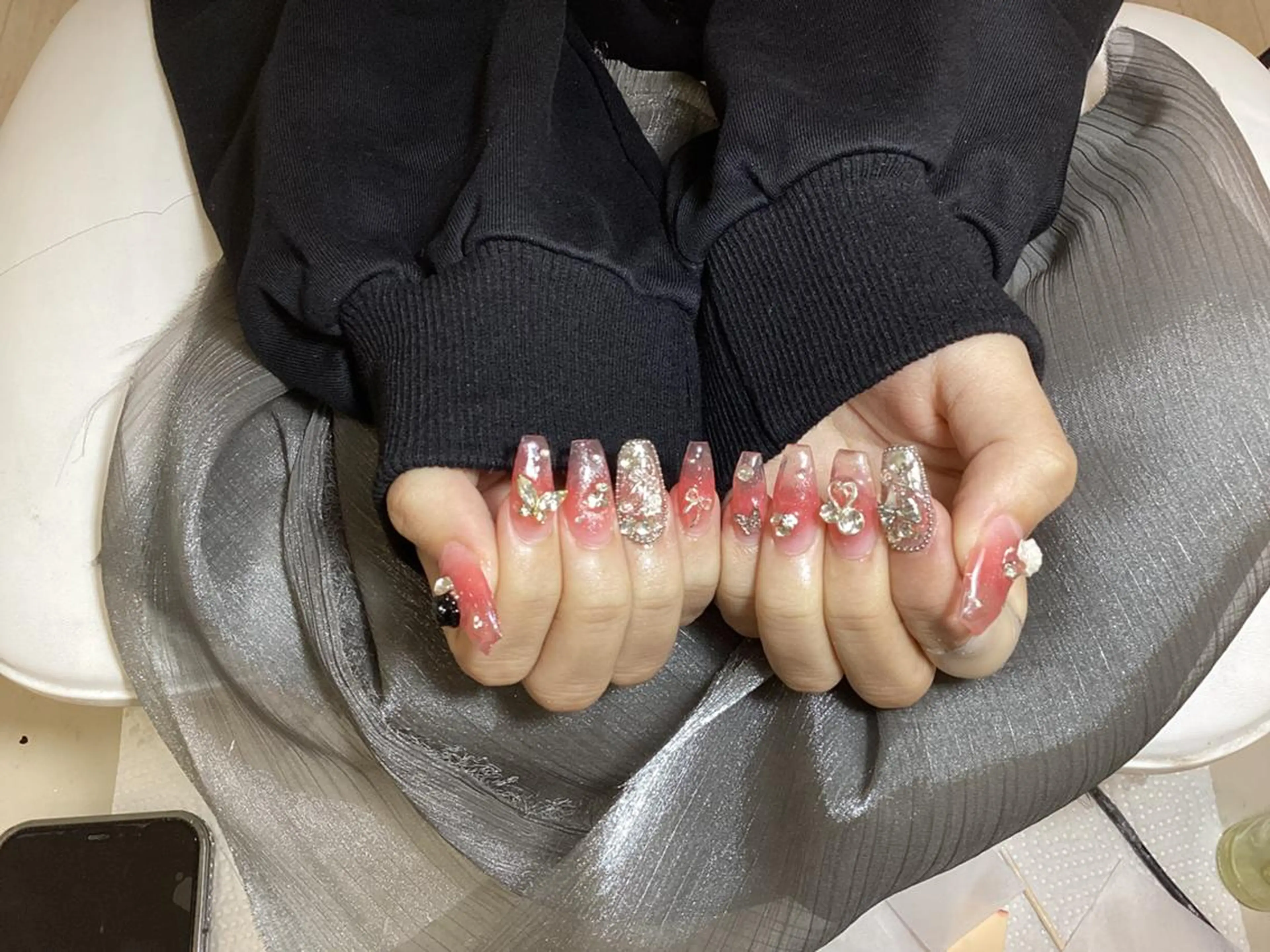 ネイル ハンドネイル ハンドケア Mio ⛱のネイルデザイン