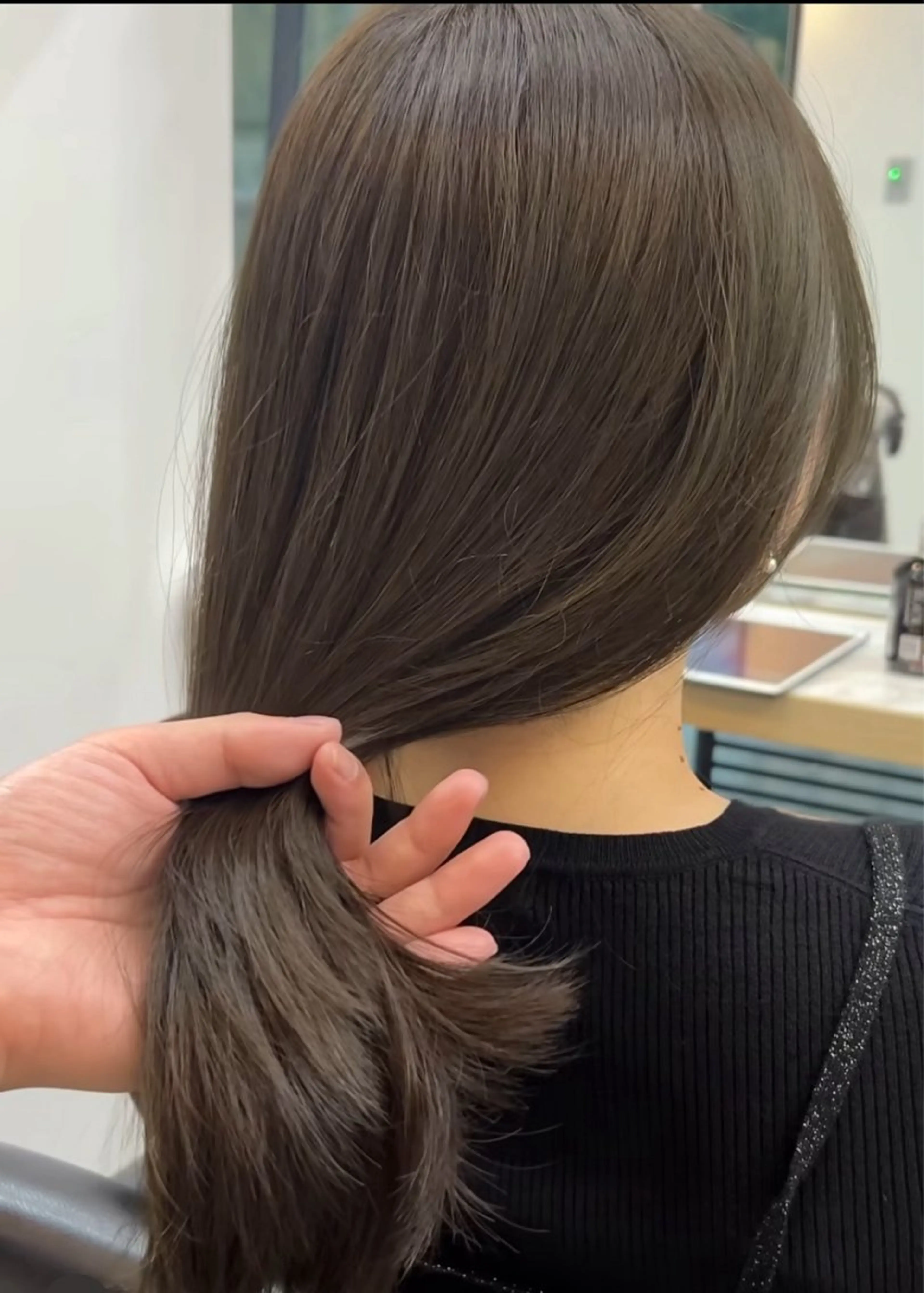 セミロング 赤み・黄み消し/ 透明感/🍃そうたのヘアスタイル