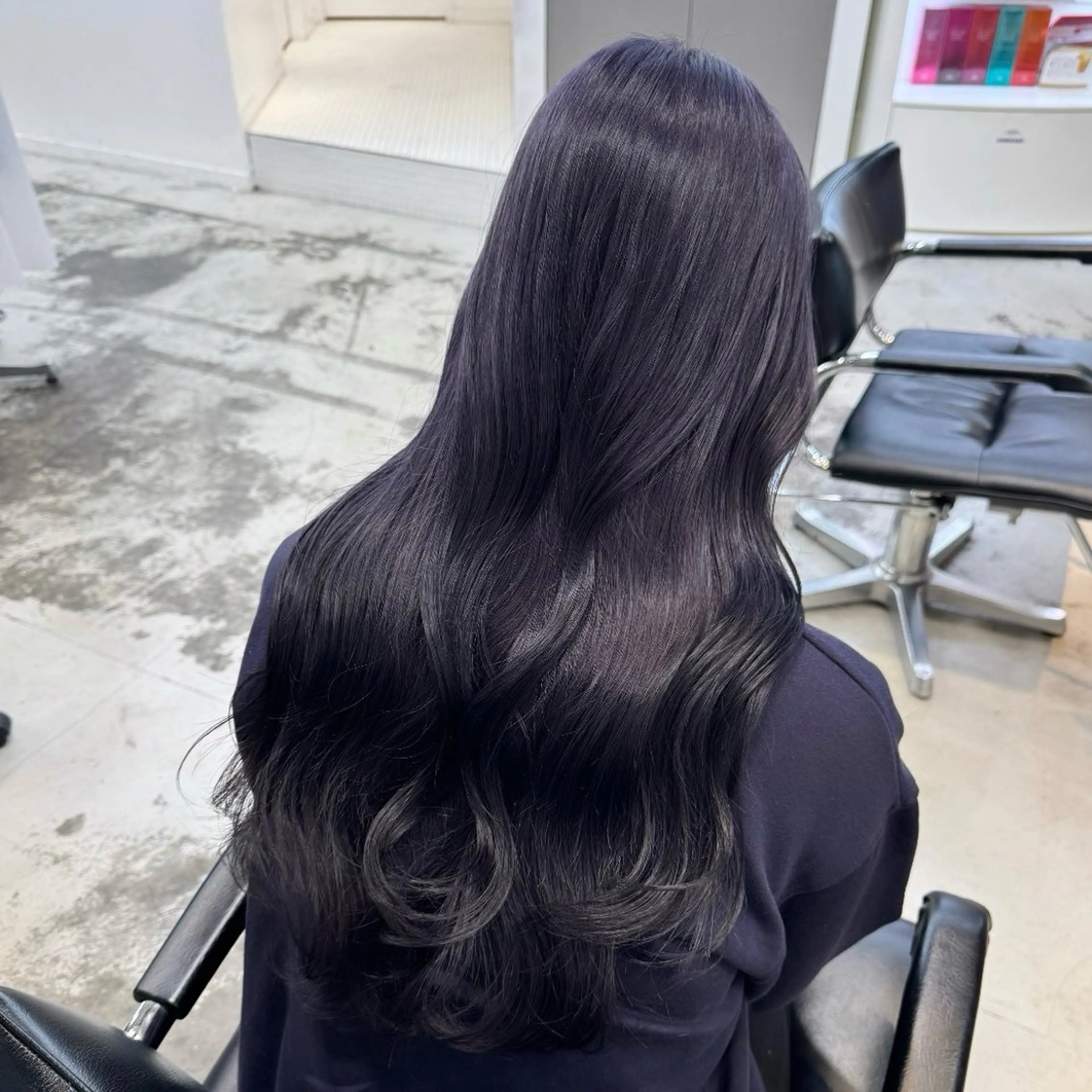 セミロング カラー 透明感カラー ラベンダーカラー ヘアカラー トリートメント 🌼動き×透明感🩵 ハイトーン/ナナのヘアスタイル
