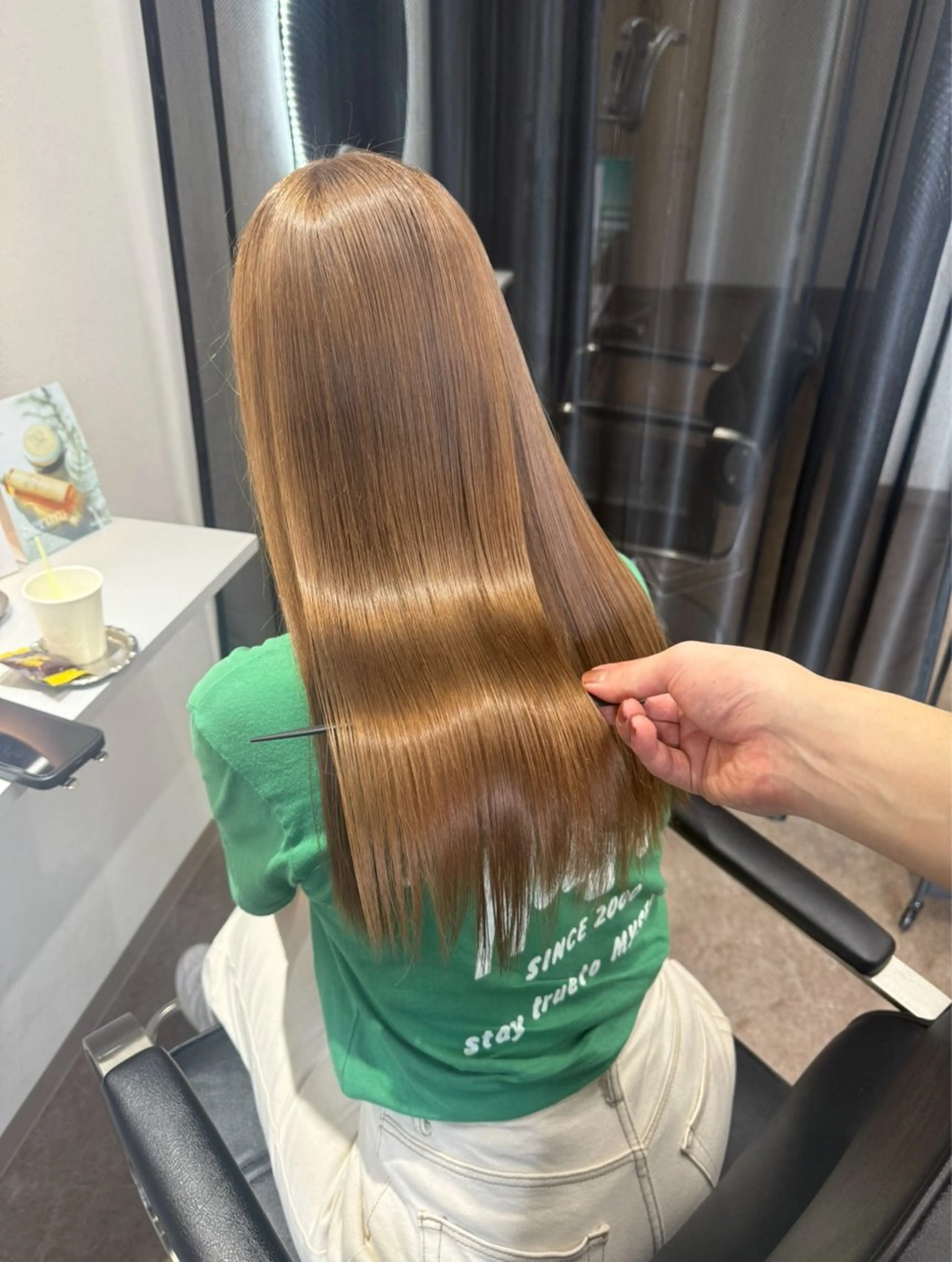 セミロング 髪質改善 トリートメント カット Licol所属・髪質改善サロン Licolフリー予約のヘアスタイル