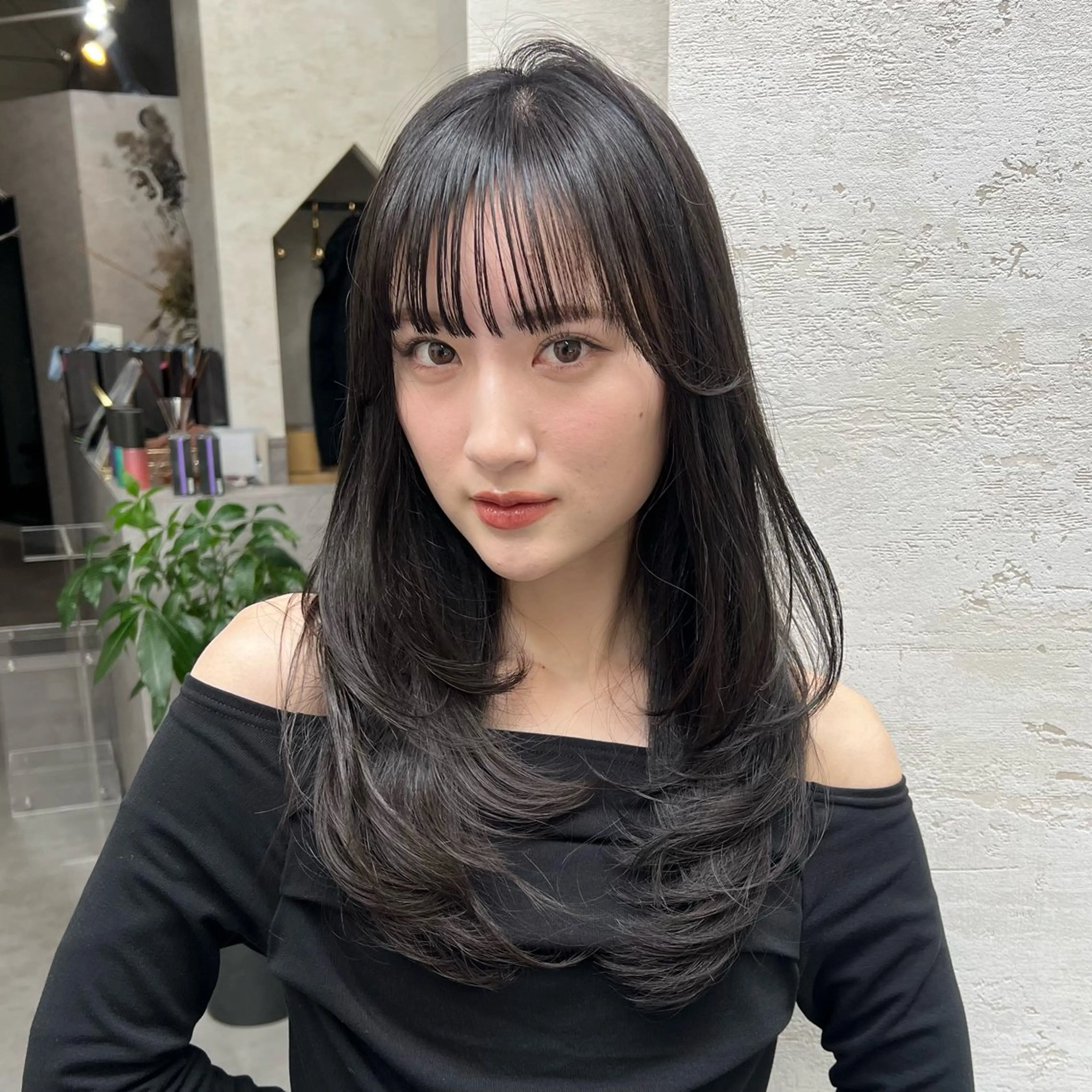 ロング カラー くびれヘア 顔まわりレイヤー 外国人風カラー ヨシンモリ 韓国風ヘア カット ヘアカラー トリートメント レイヤ ーカット大名Lay.のヘアスタイル