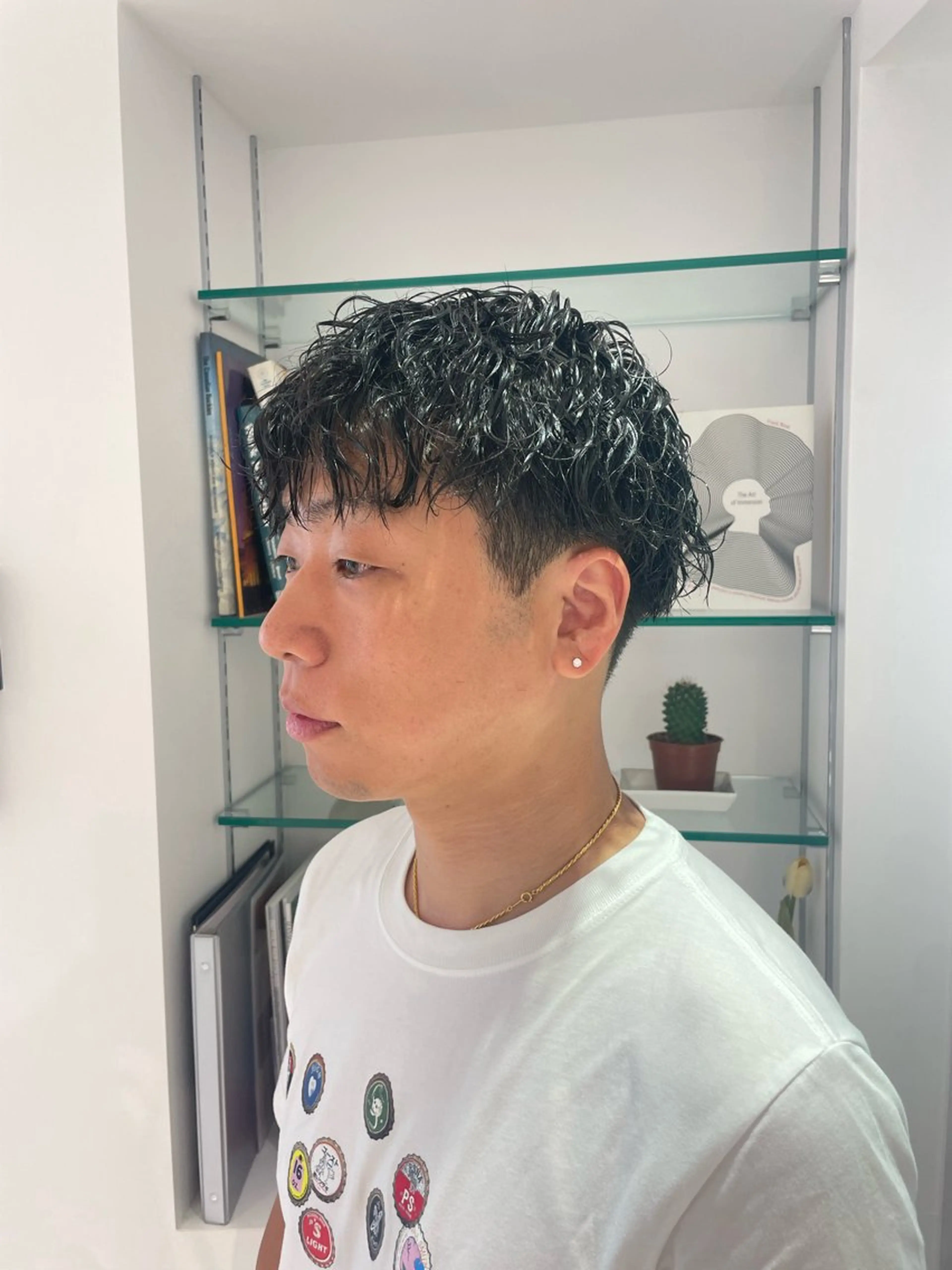 パーマ メンズ メンズパーマ 波巻きパーマ カット パーマ 佐藤 綾郁のヘアスタイル