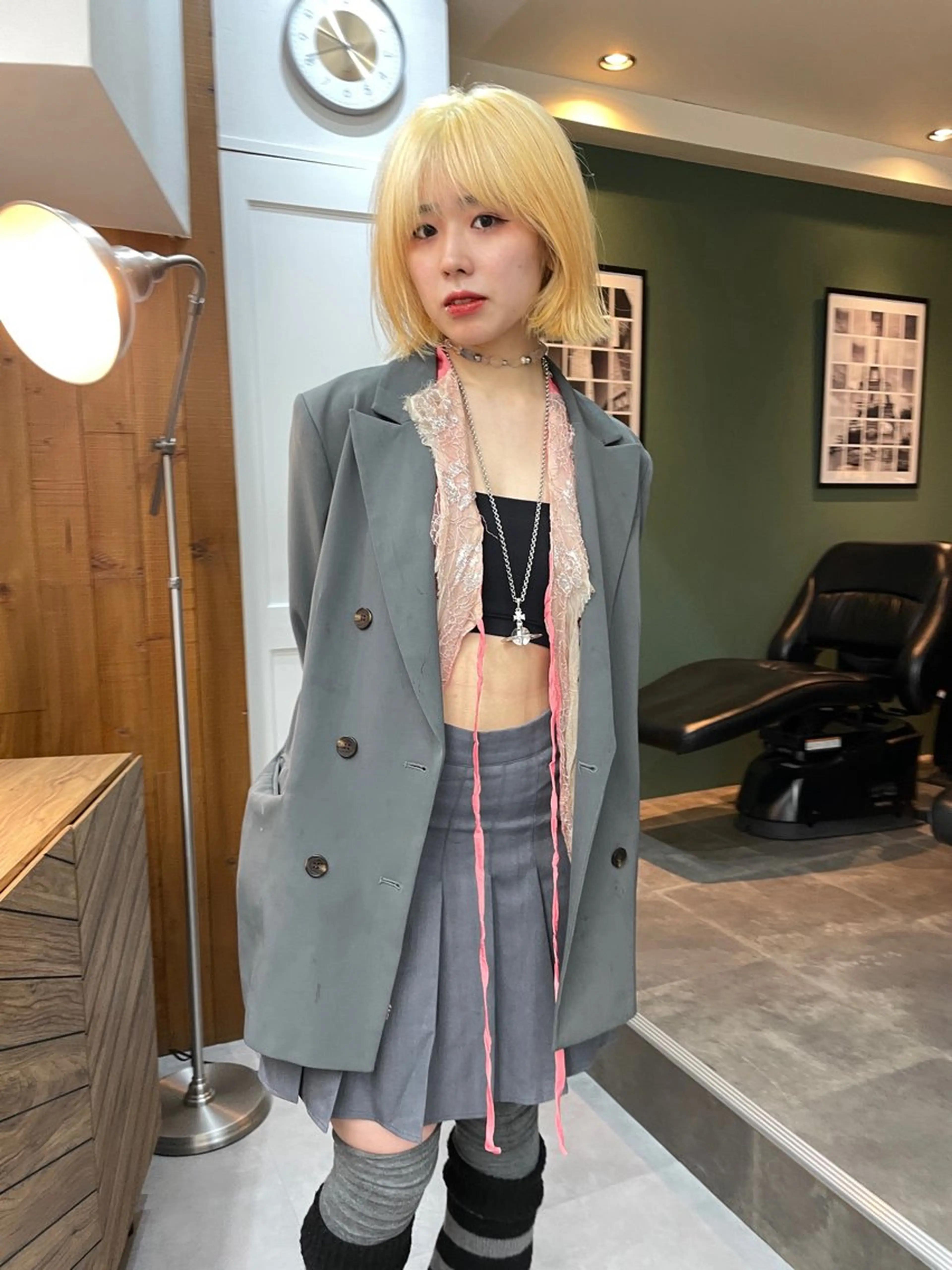 ミディアム カラー ハイトーンカラー ボブ カット ヘアカラー トリートメント レイヤー／似合わせ TAKUYAのヘアスタイル