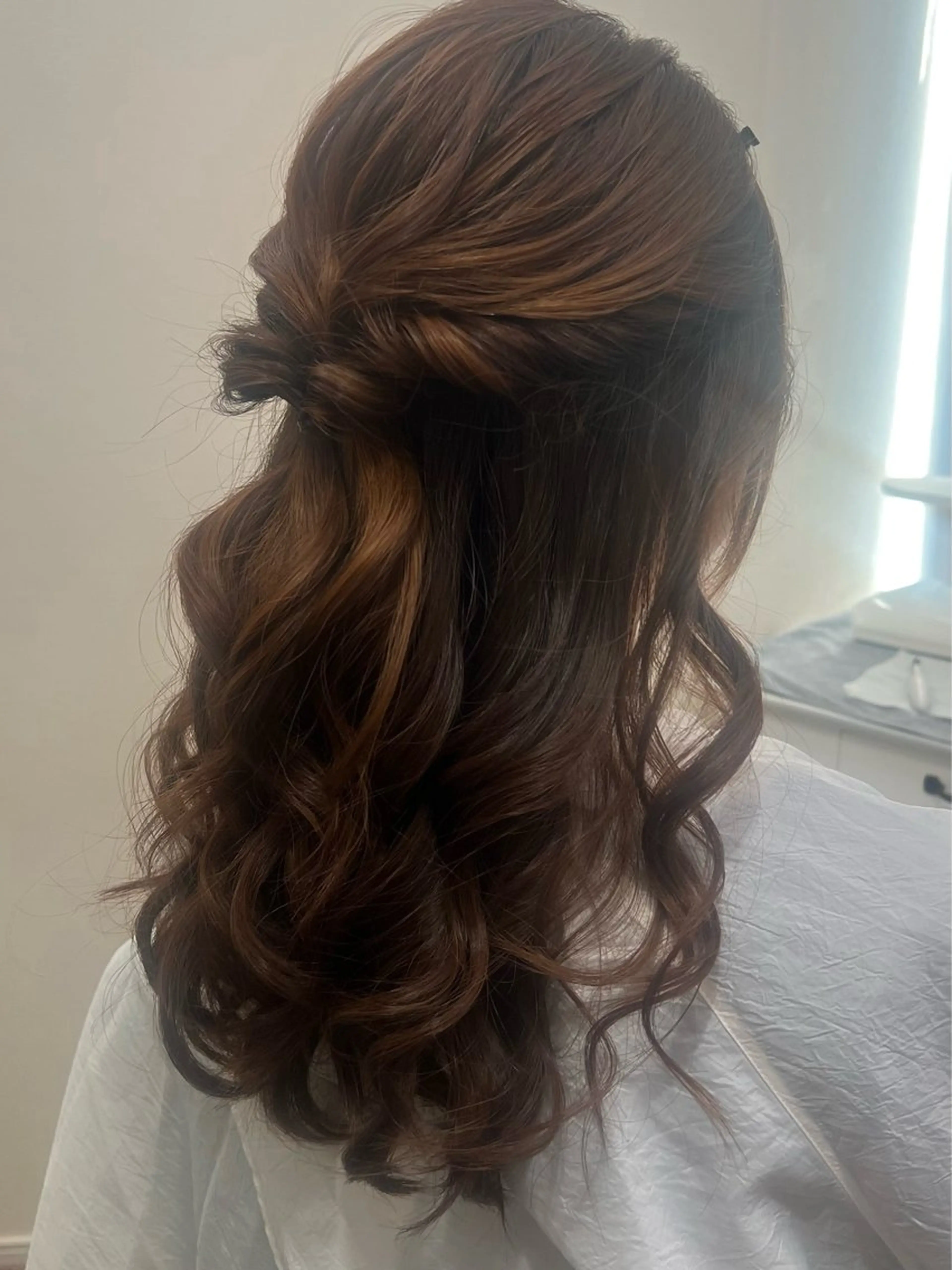 ヘアアレンジ ハーフアップ ヘアセット 似合わせメイク💄 粉川愛香のヘアスタイル